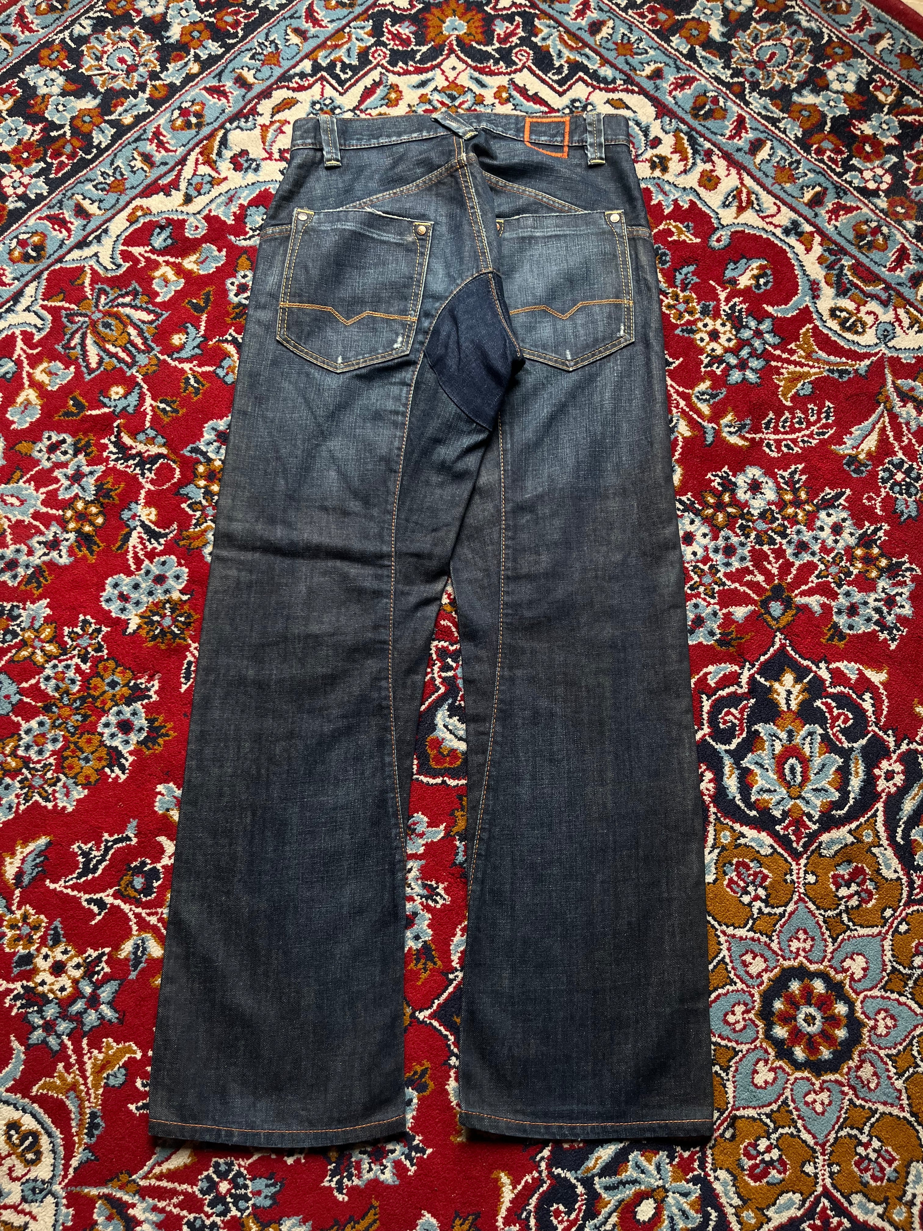 Vintage Hugo Boss Distressed Stitching Details Straight BOOTCUT Dark WashED JEANS - 30