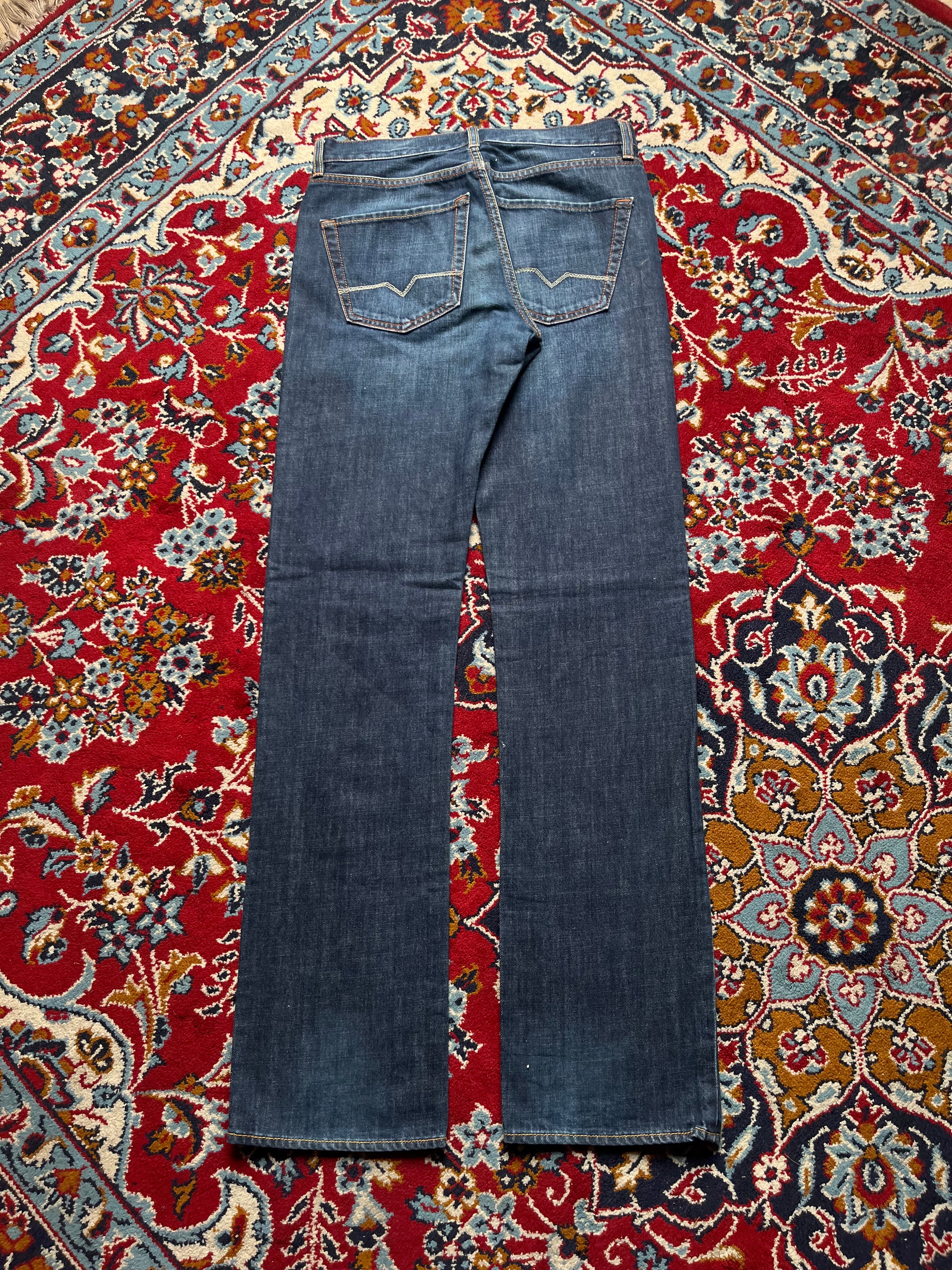 Hugo Boss Regular Fit Dark WashED JEANS - 30