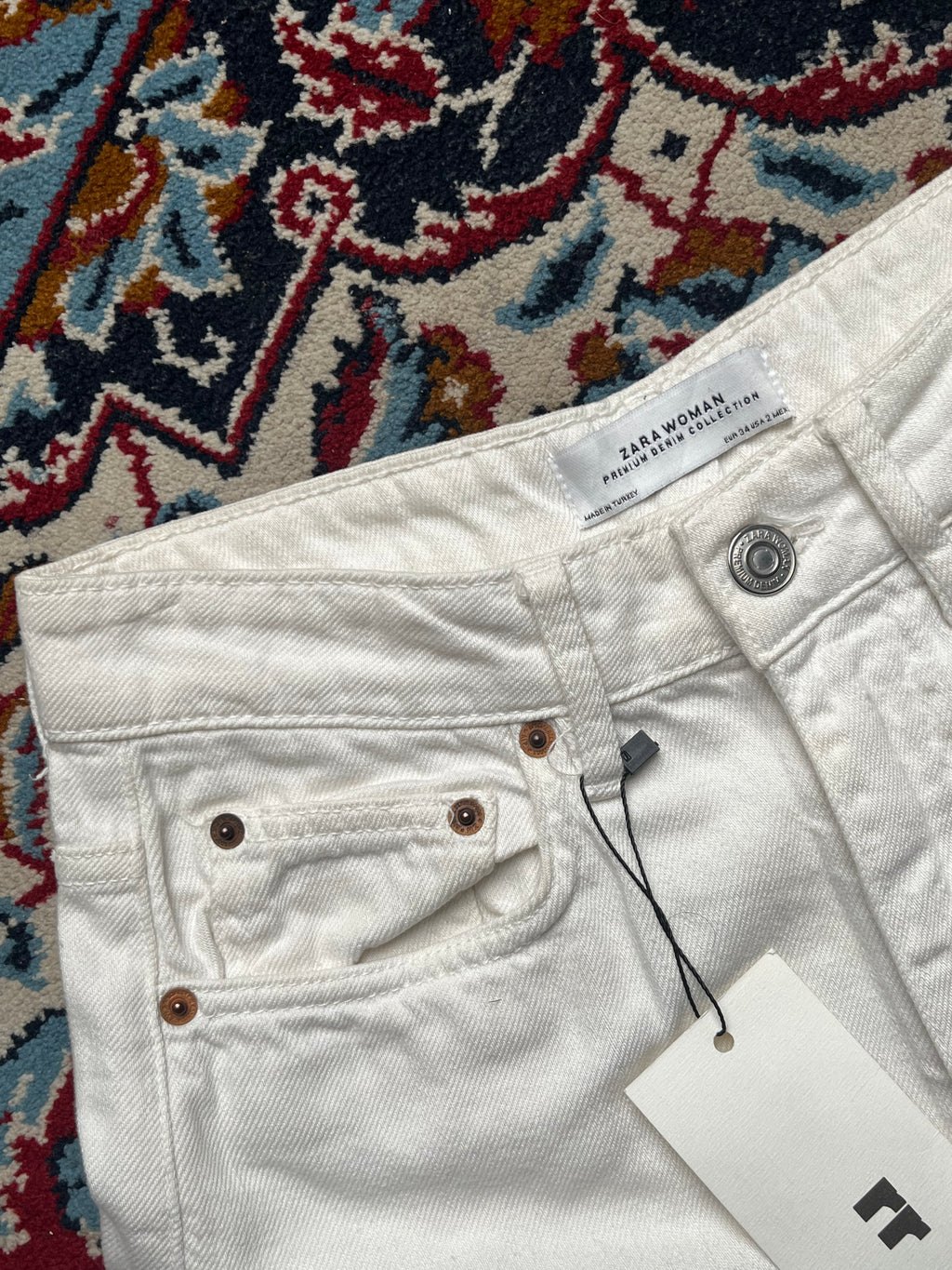 Zara Woman Premium High Waisted Wide FIT FlareD JEANS - 26