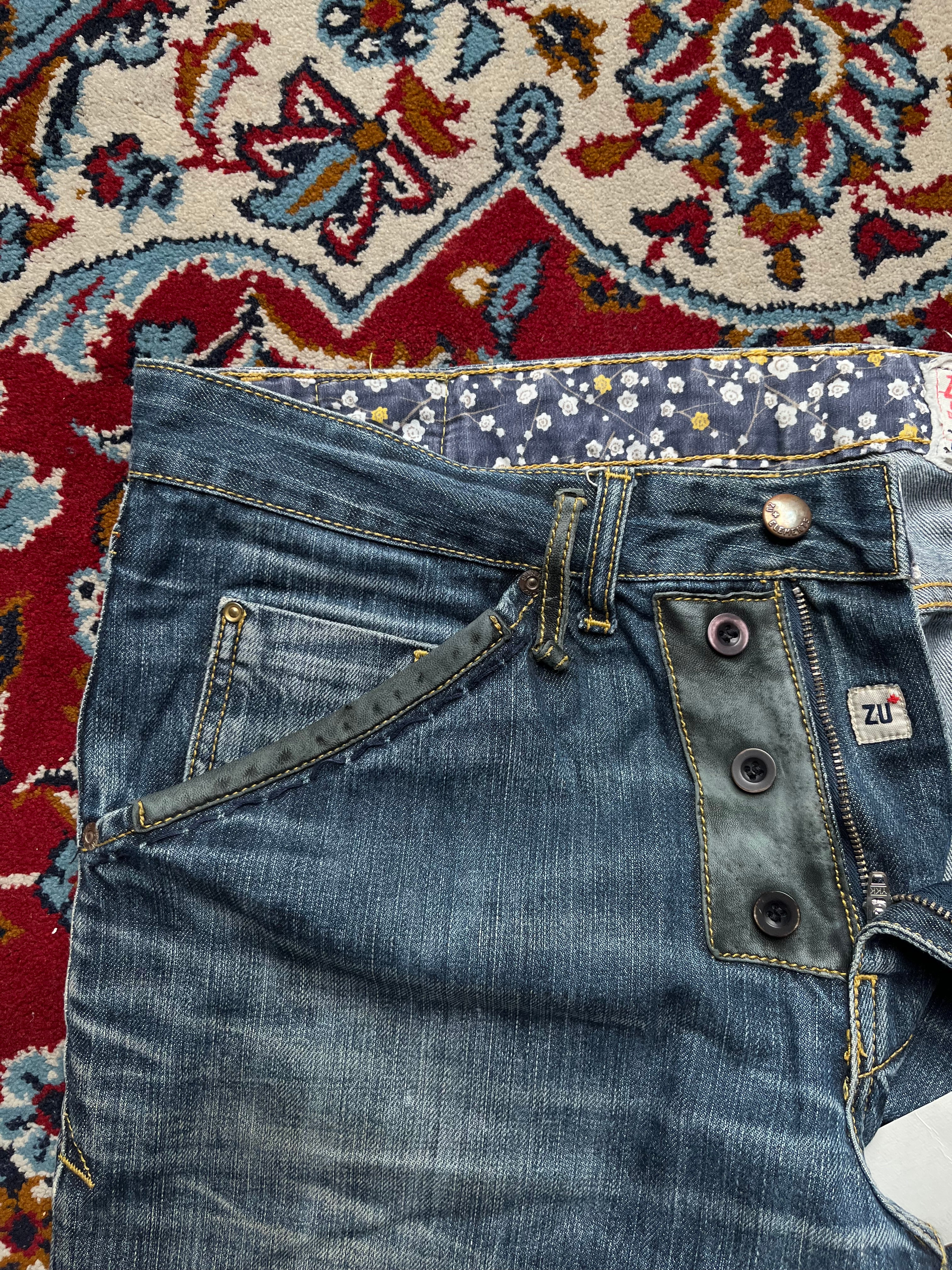 Vintage Zuelements Blue WashED Distressed Straight FIT JEANS - 34