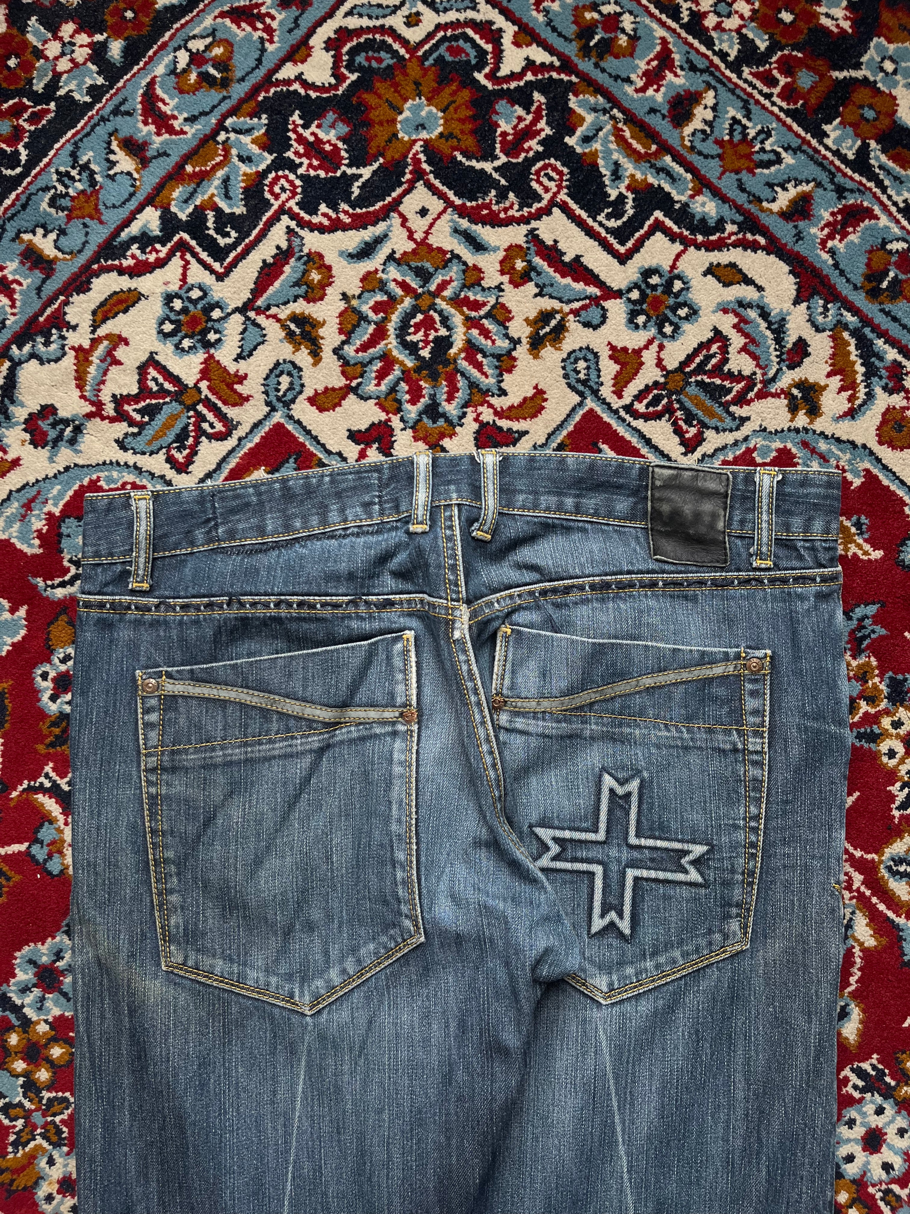 Vintage Zuelements Blue WashED Distressed Straight FIT JEANS - 34