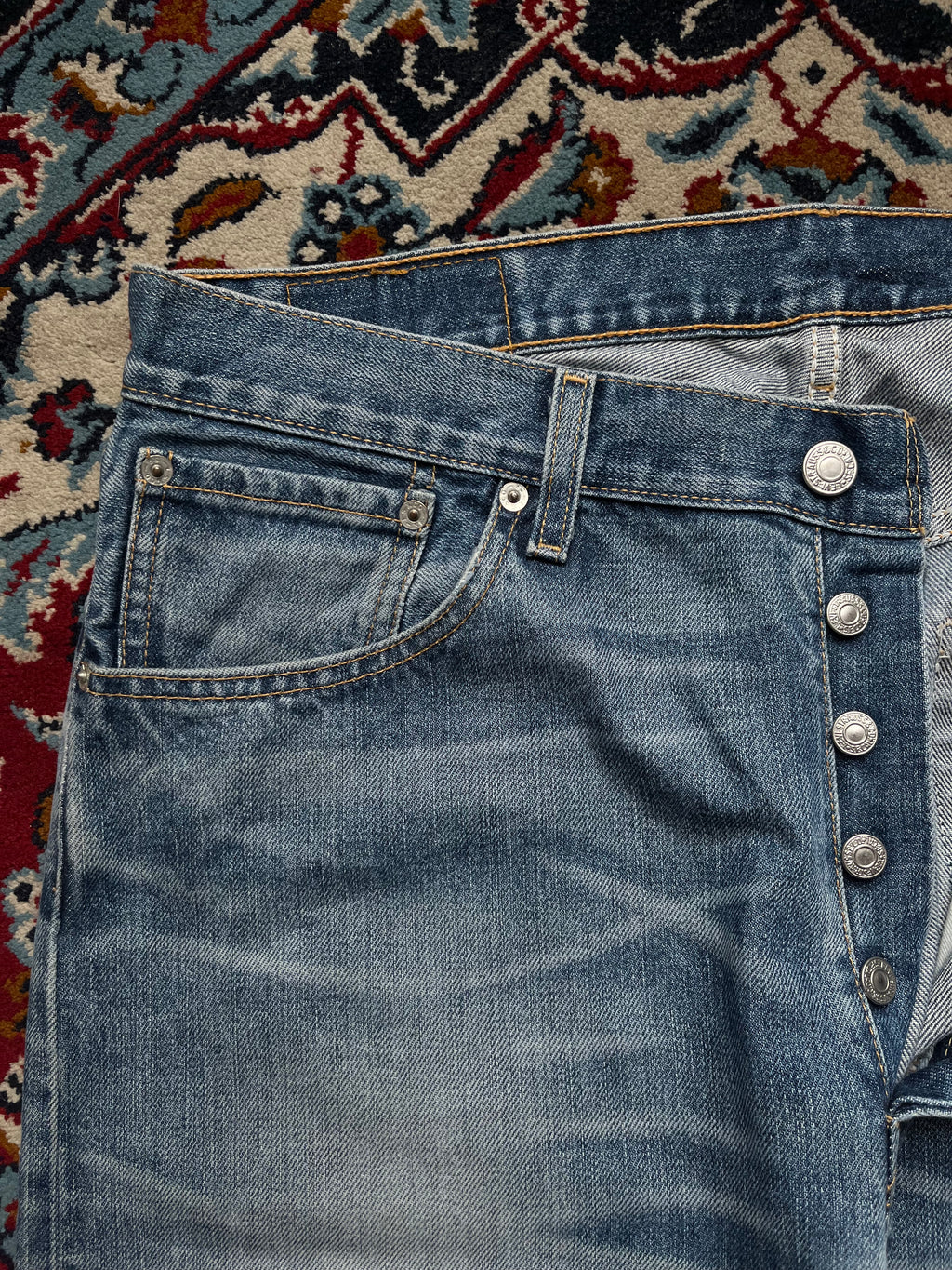 Vintage Levi's 508 Original STRAIGHT FIT Light WashED JEANS - 34