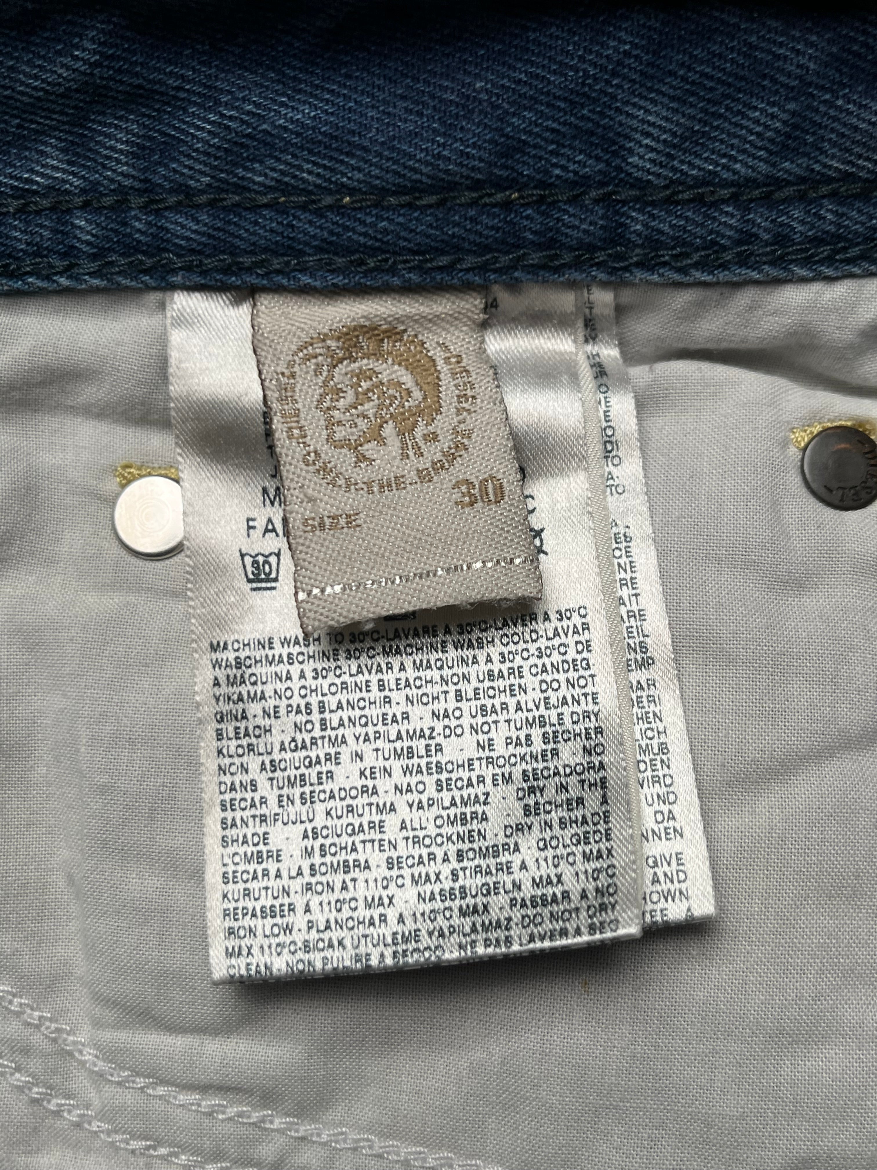 Diesel Viker BLUE WashED Straight FIT JEANS - 32