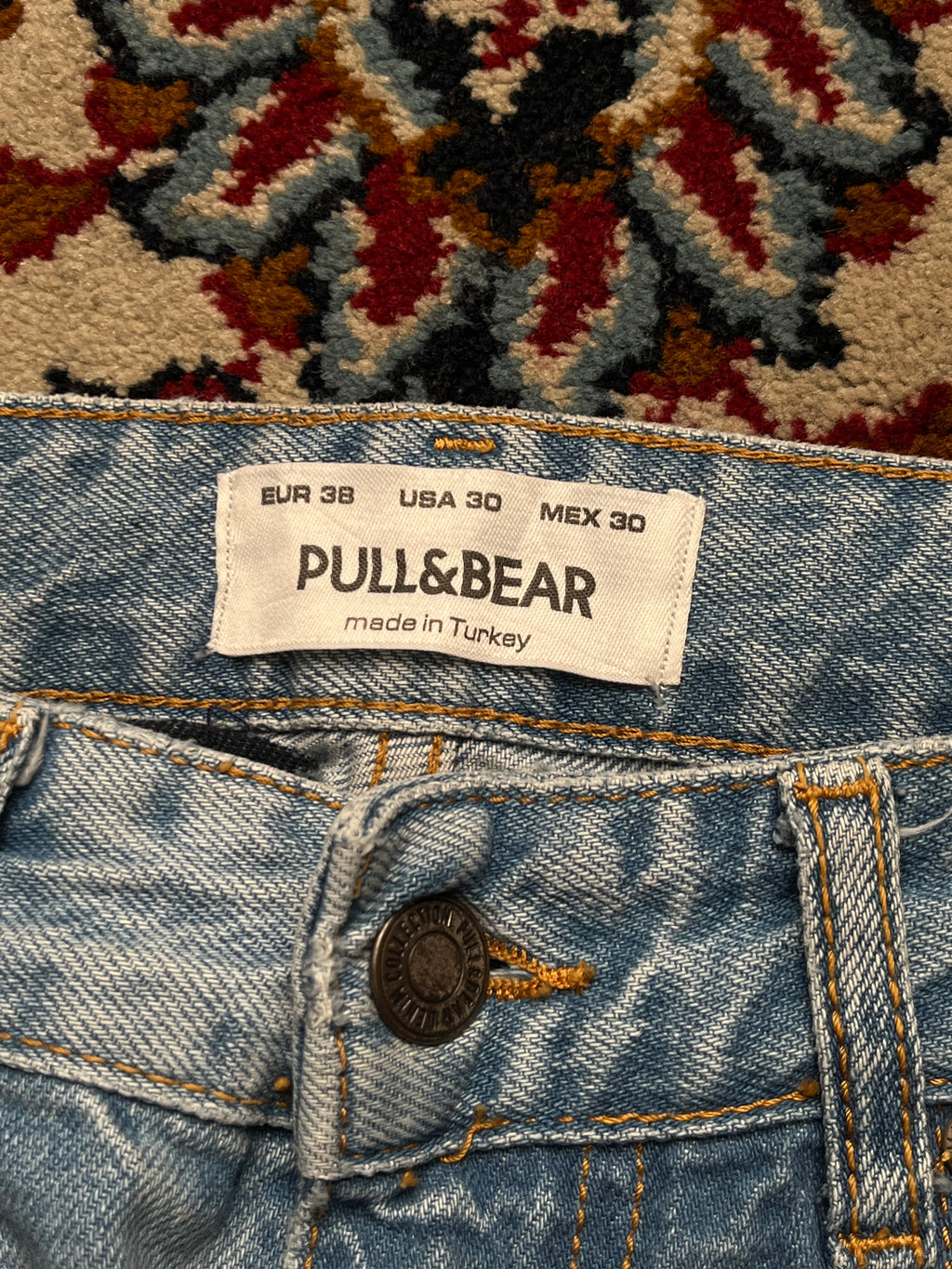 Pull & Bear Light WashED Straight FIT JEANS - 28