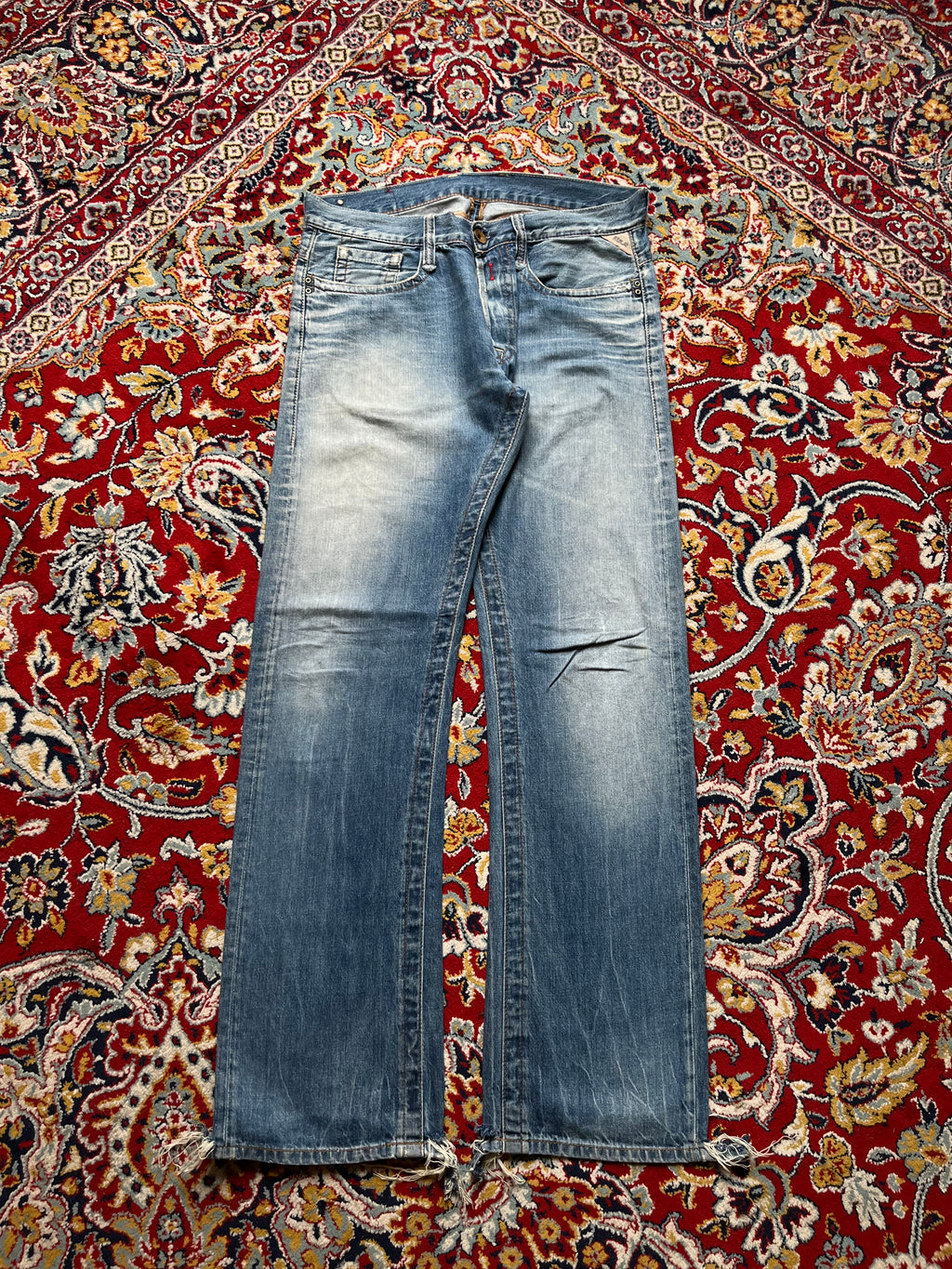 Replay Faded Light WashED RELAXED Bootcut JEANS - 32