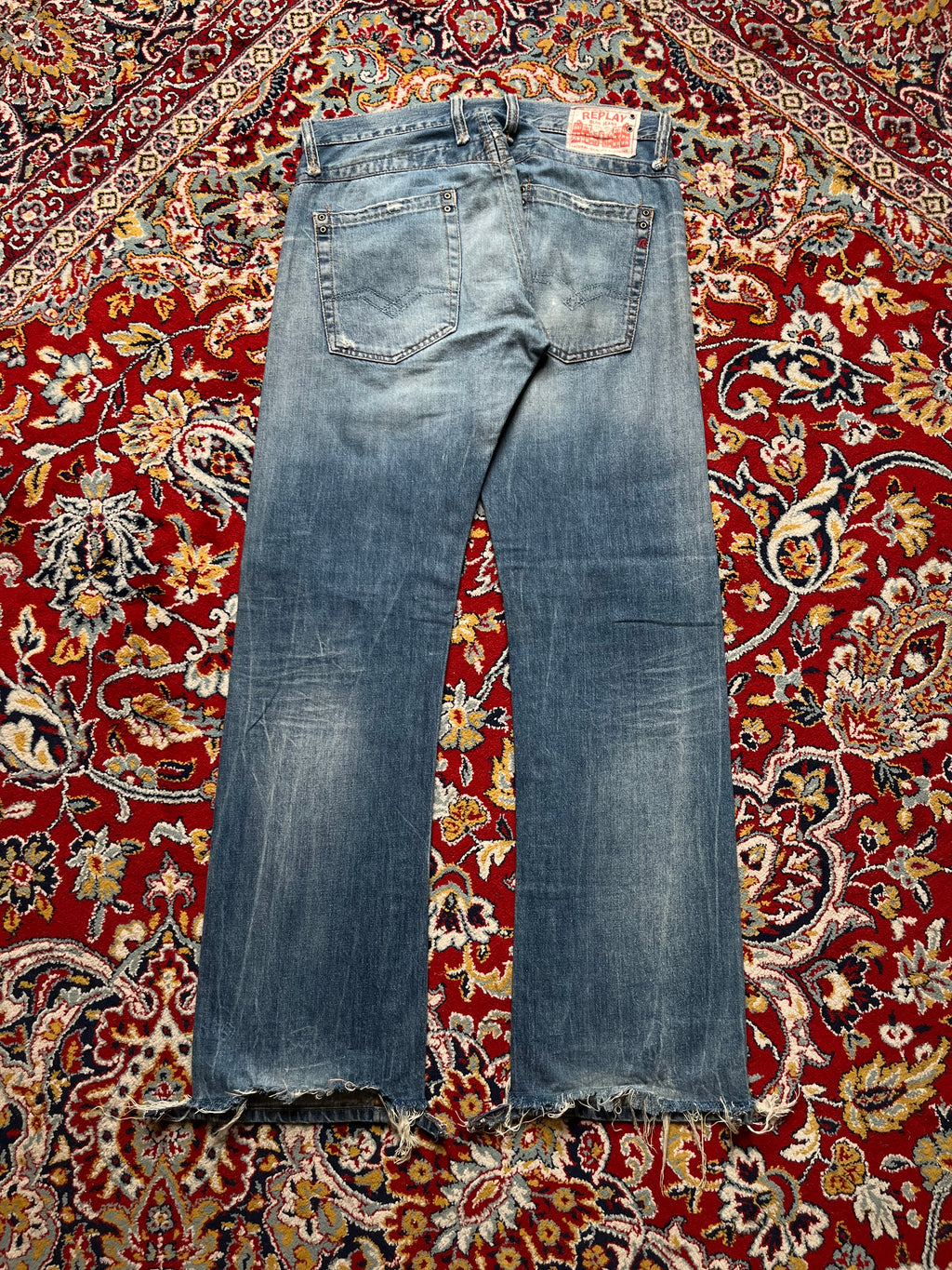 Replay Faded Light WashED RELAXED Bootcut JEANS - 32