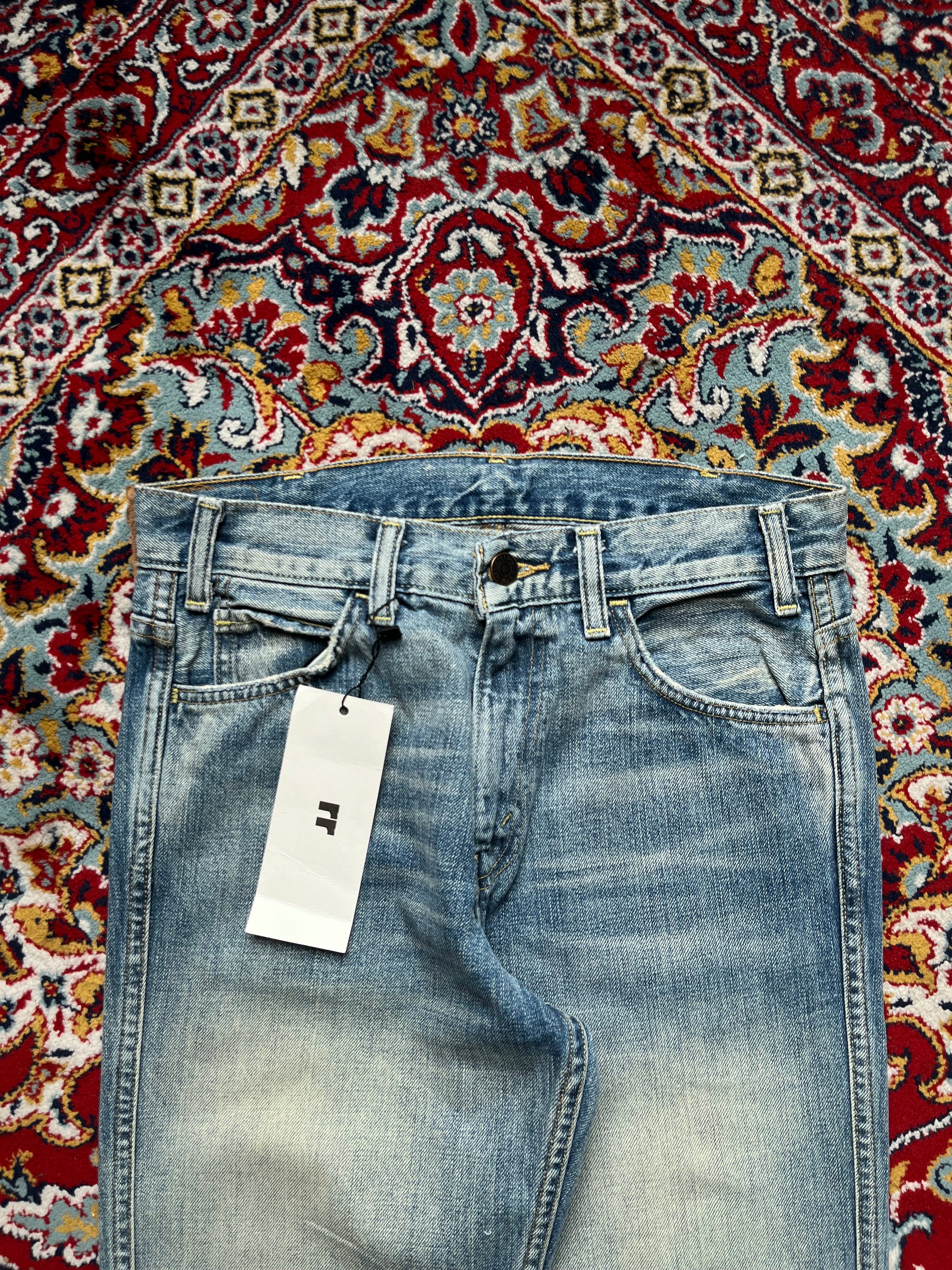 Vintage Levi's Flared Light WashED Faded JEANS - 26