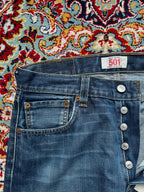 Levi's 501 Original Straight FIT Medium WashED Jeans - 32