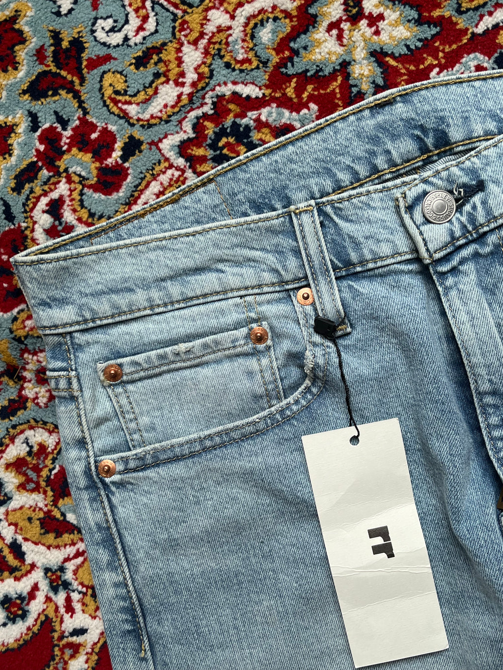Levi's 502 Regular FIT Light WashED JEANS - 32