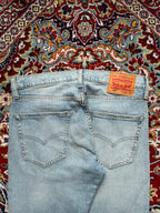 Levi's 502 Regular FIT Light WashED JEANS - 32
