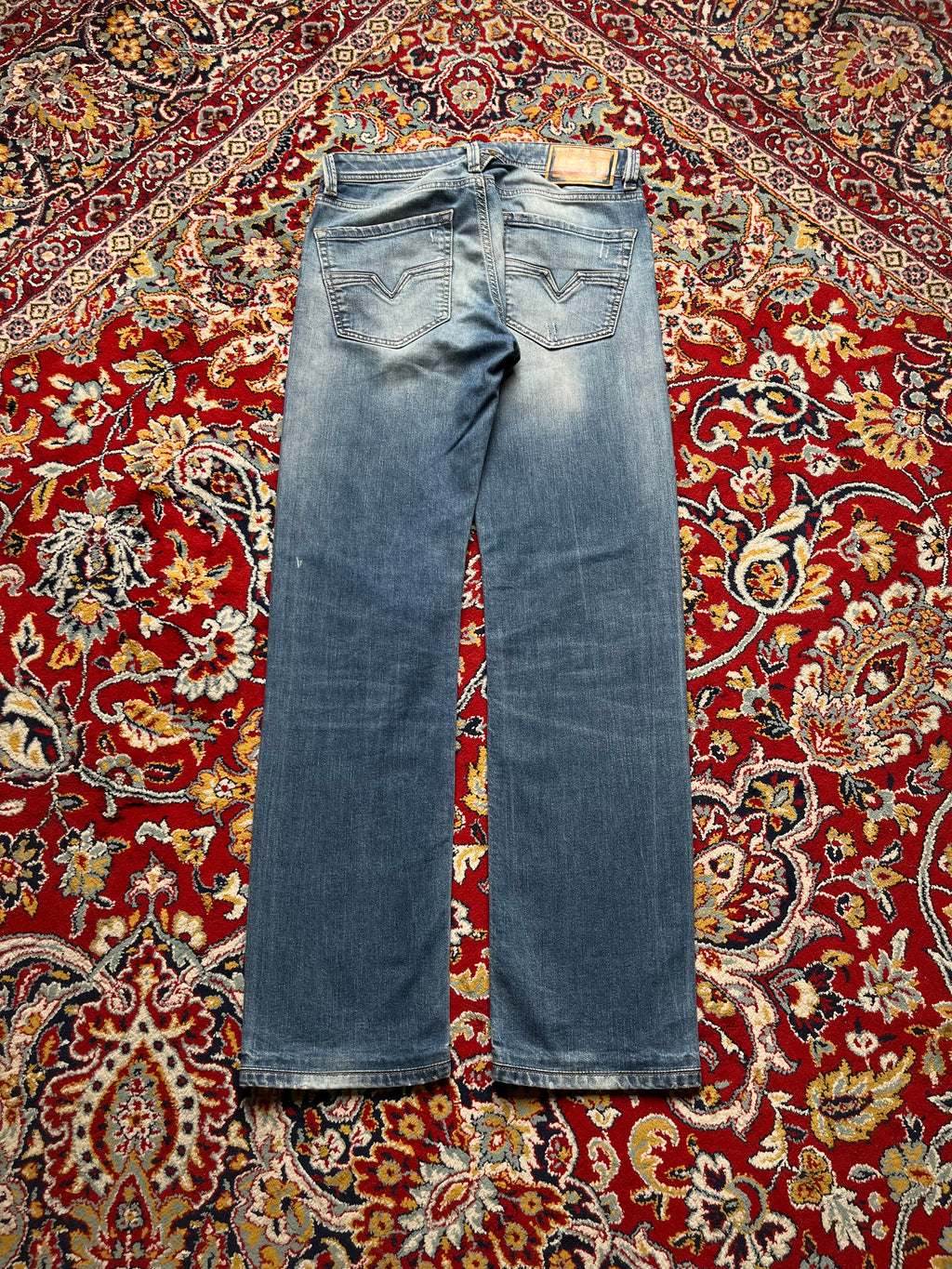 Diesel Larkee Regular Straight FIT Medium WashED JEANS - 30