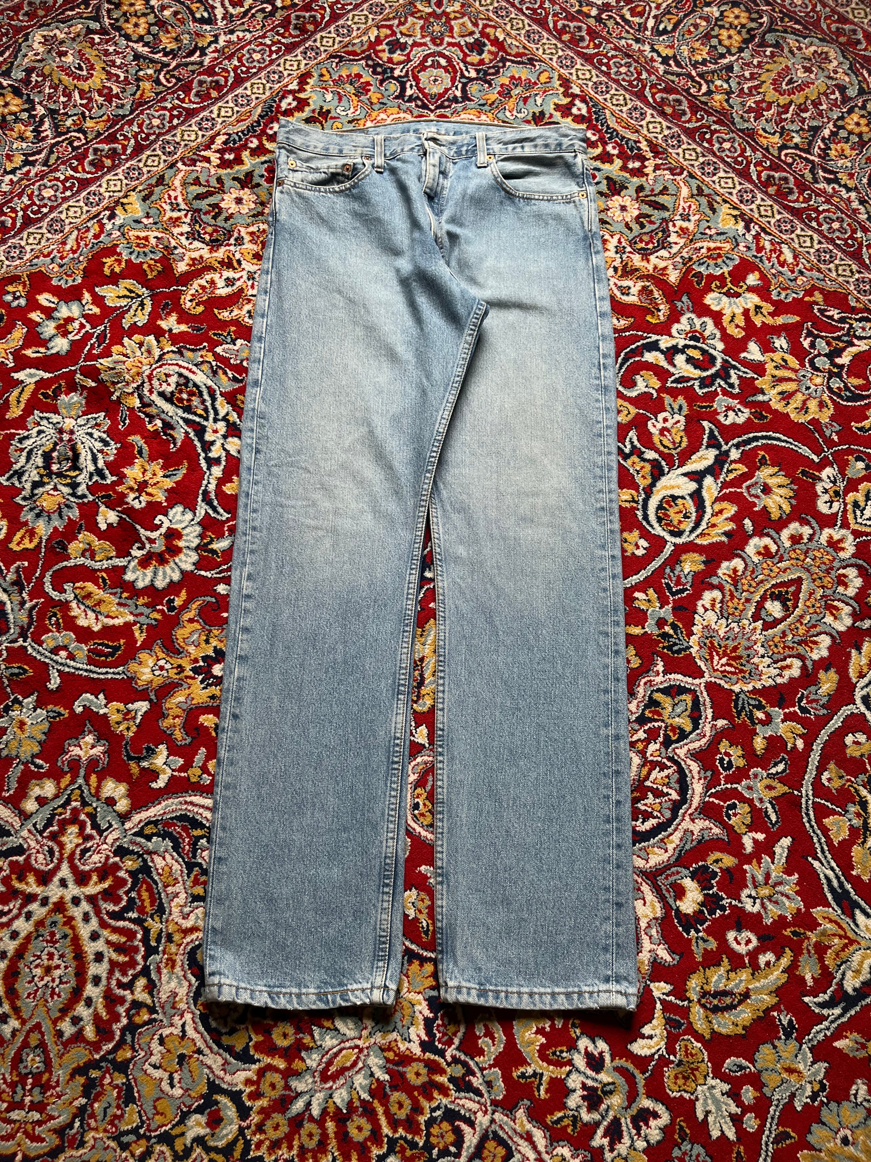 Levi's Light WashED Straight FIT Classic JEANS - 32