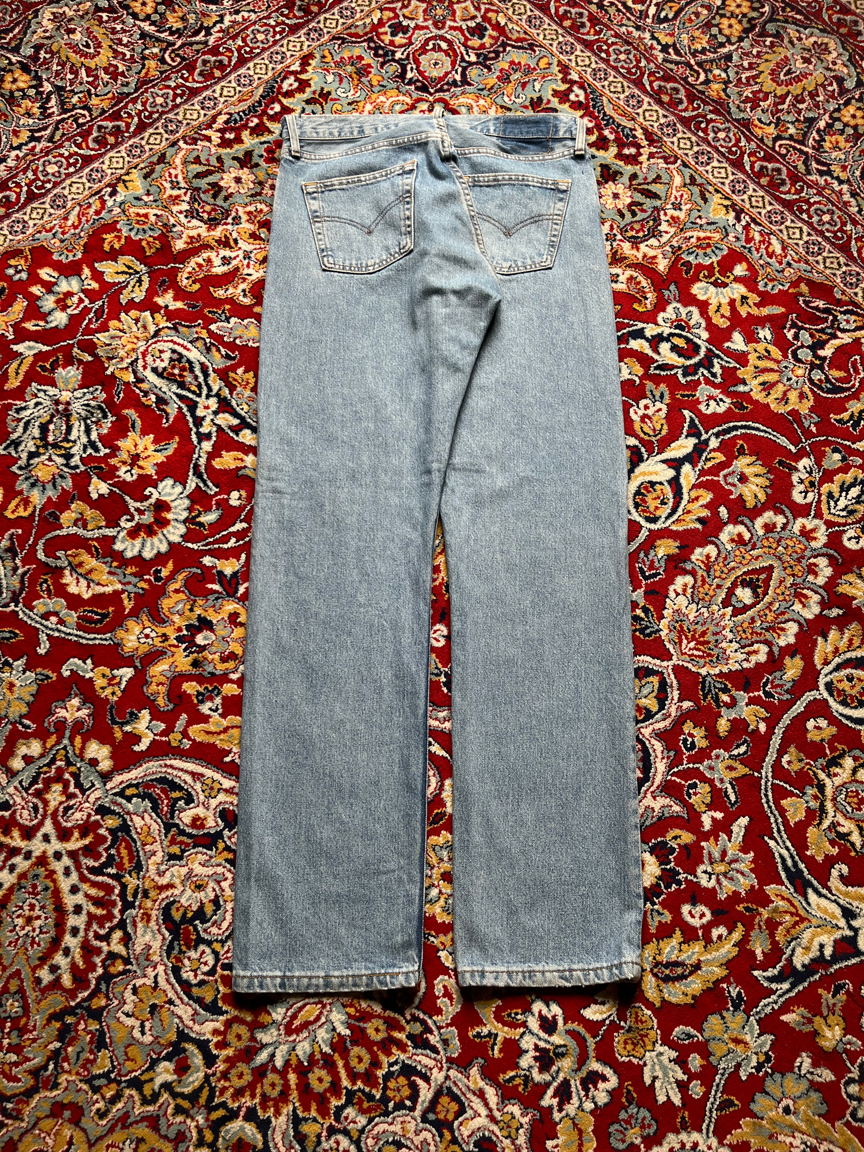 Levi's Light WashED Straight FIT Classic JEANS - 32