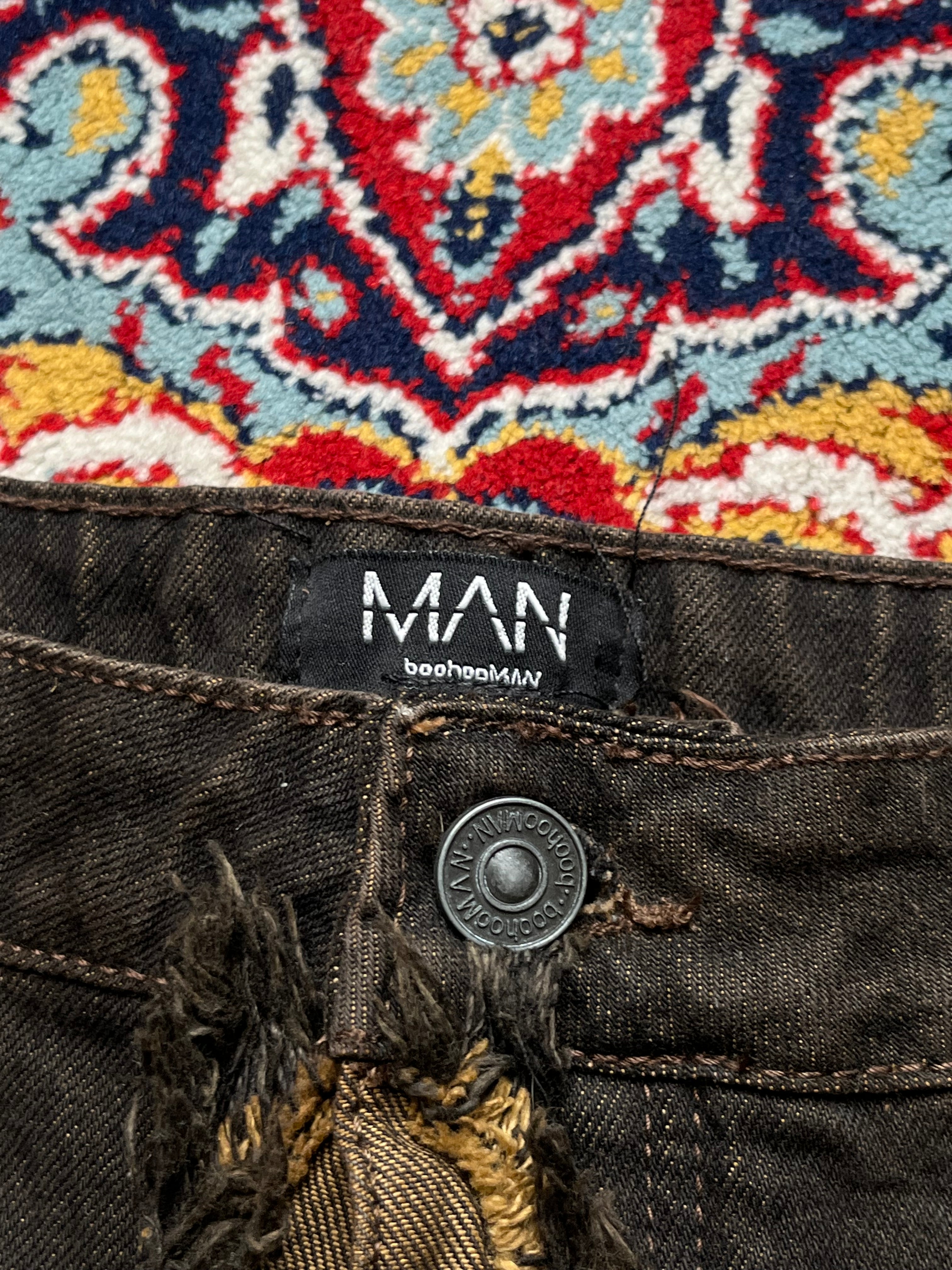 boohooMAN Wide FIT Distressed Star Patch Brown Raw Hem JEANS - 38