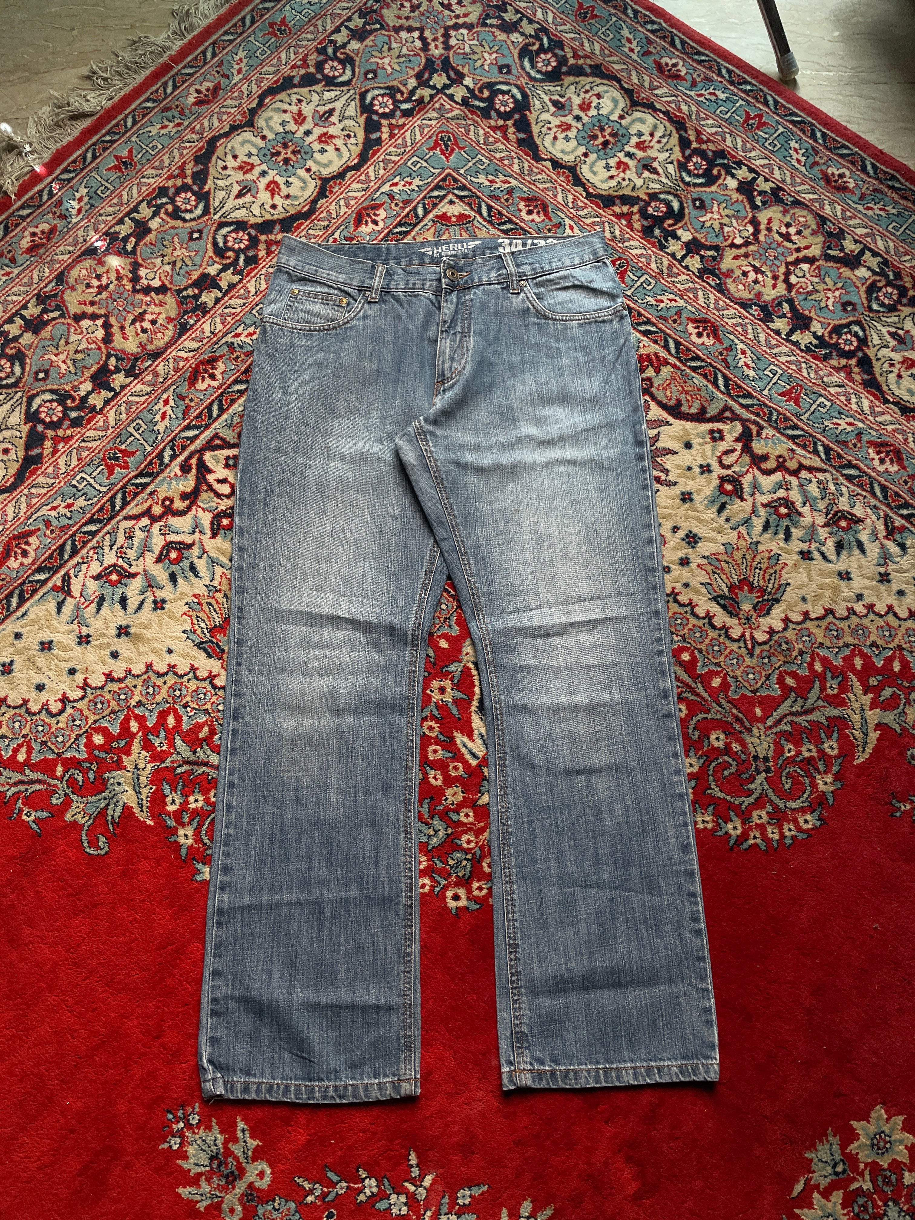 Hero by John Medoox Medium Wash Fade Straight FIT JEANS - 32