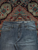Hero by John Medoox Medium Wash Fade Straight FIT JEANS - 32