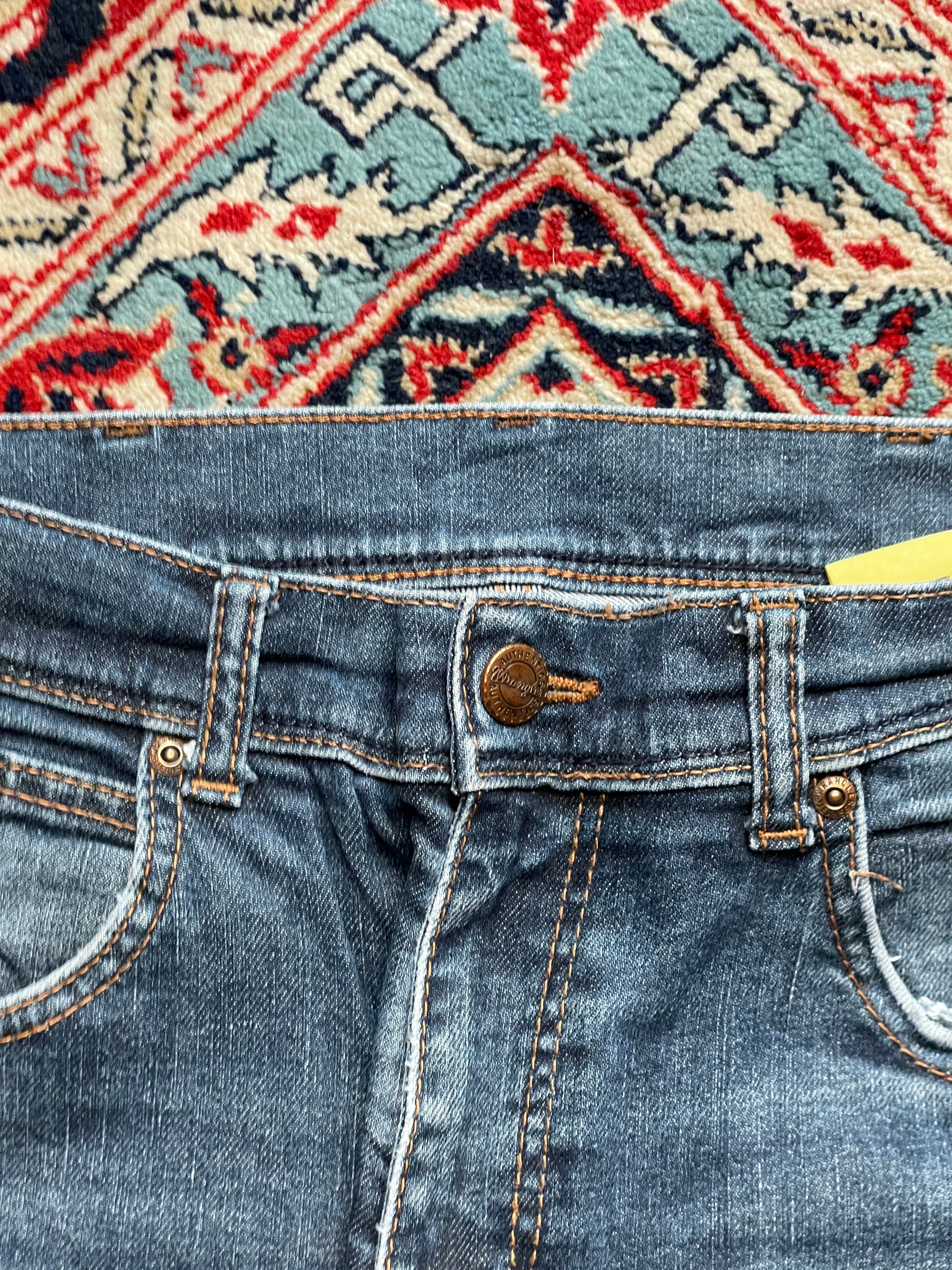 WRANGLER WAHED BLUE Straight FIT Denim JEANS - 28