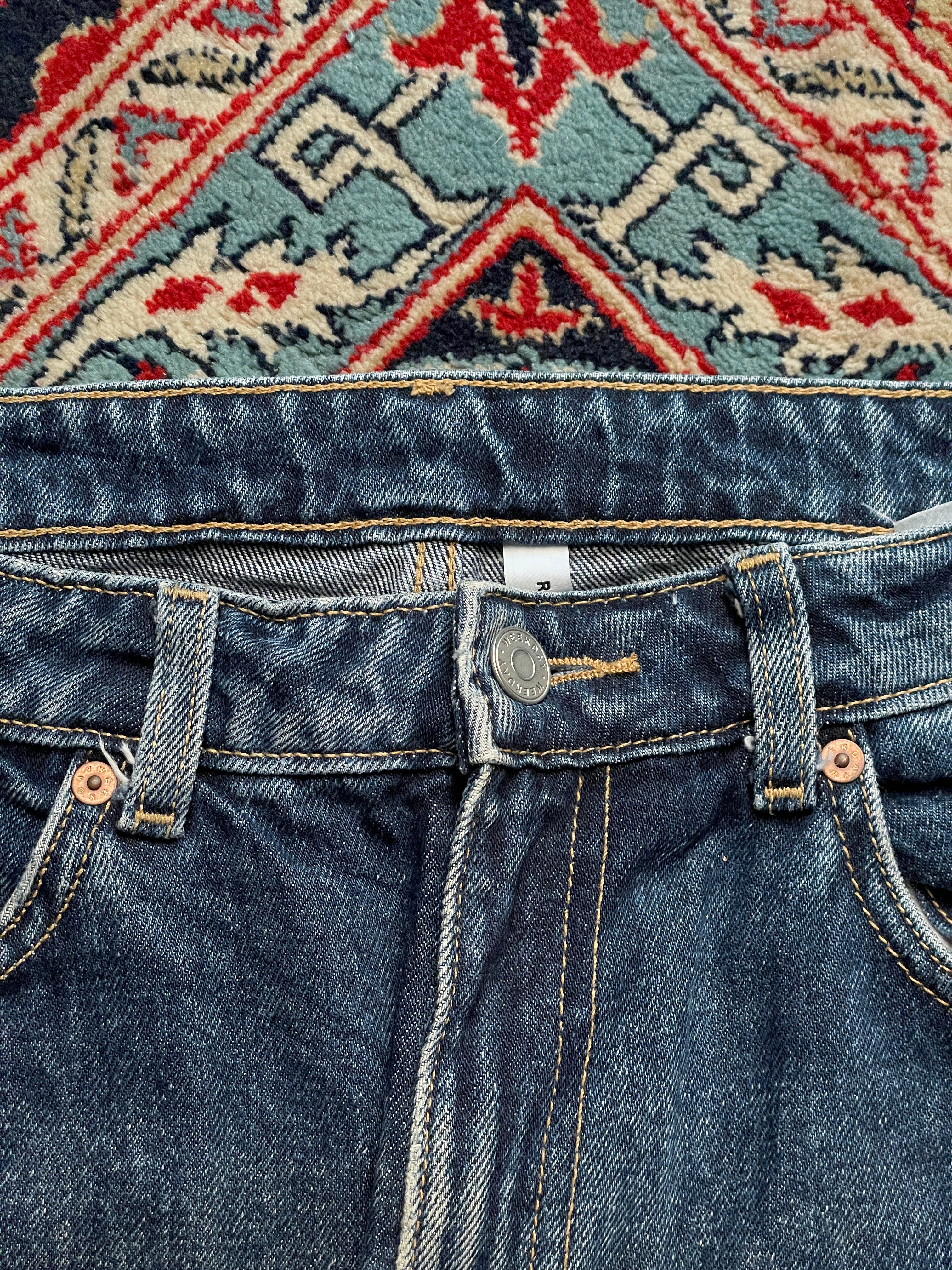 WEEKDAY Rowe High Waisted RELAXED FIT Dark Wash JEANS - 30