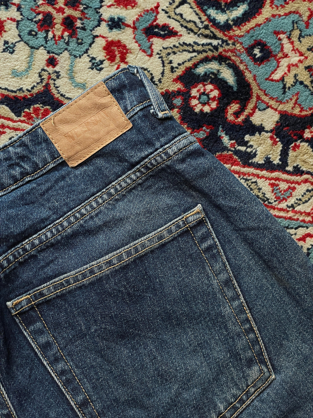WEEKDAY Rowe High Waisted RELAXED FIT Dark Wash JEANS - 30