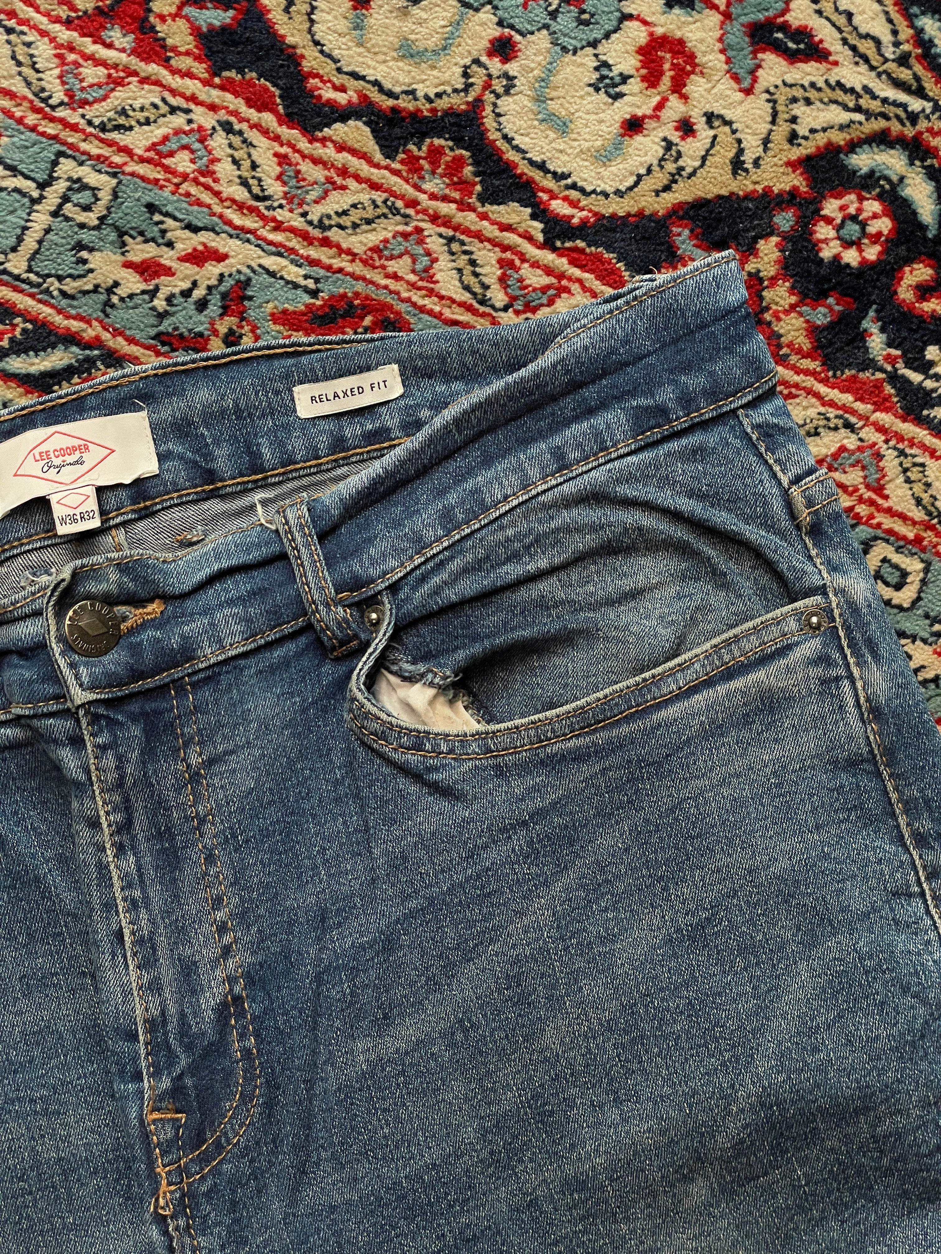 LEE COOPER ORIGINALS RELAXED FIT BLUE JEANS - 34