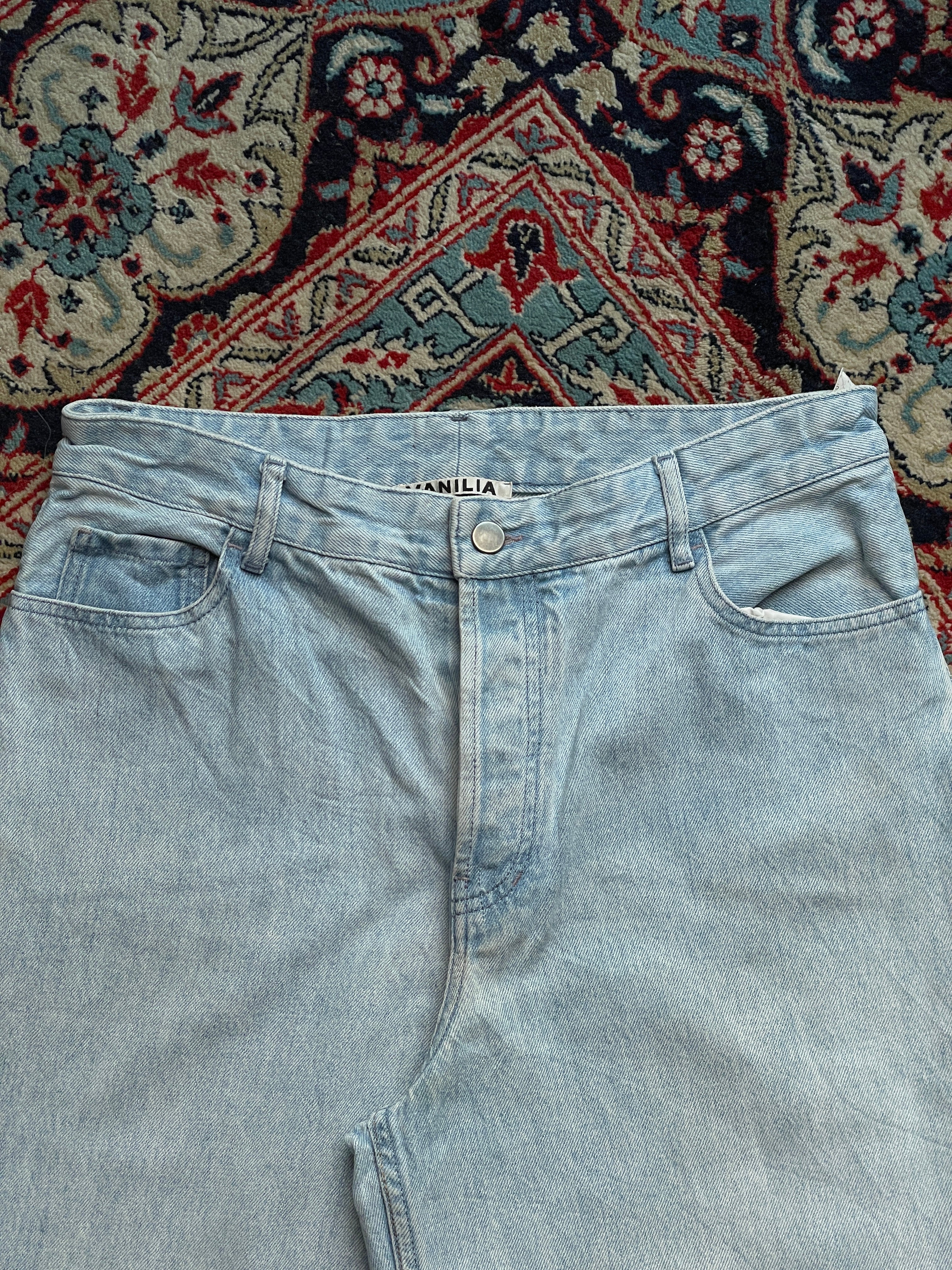 VANILIA VINTAGE LIGHT WASH HIGH WAISTED SUPER BAGGY JEANS - 30