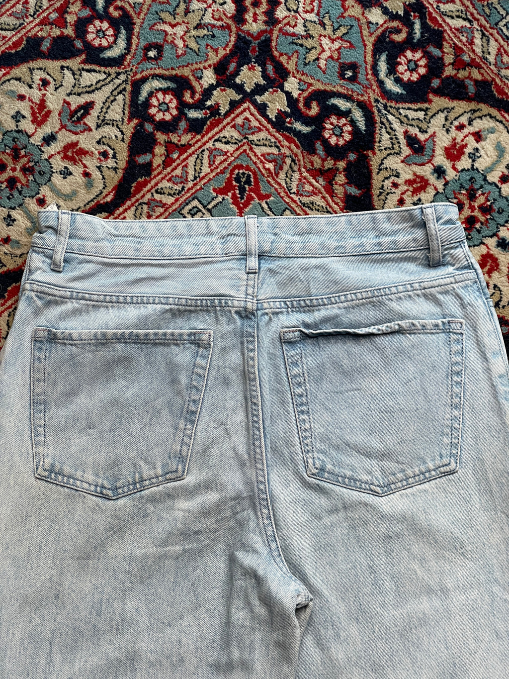 VANILIA VINTAGE LIGHT WASH HIGH WAISTED SUPER BAGGY JEANS - 30