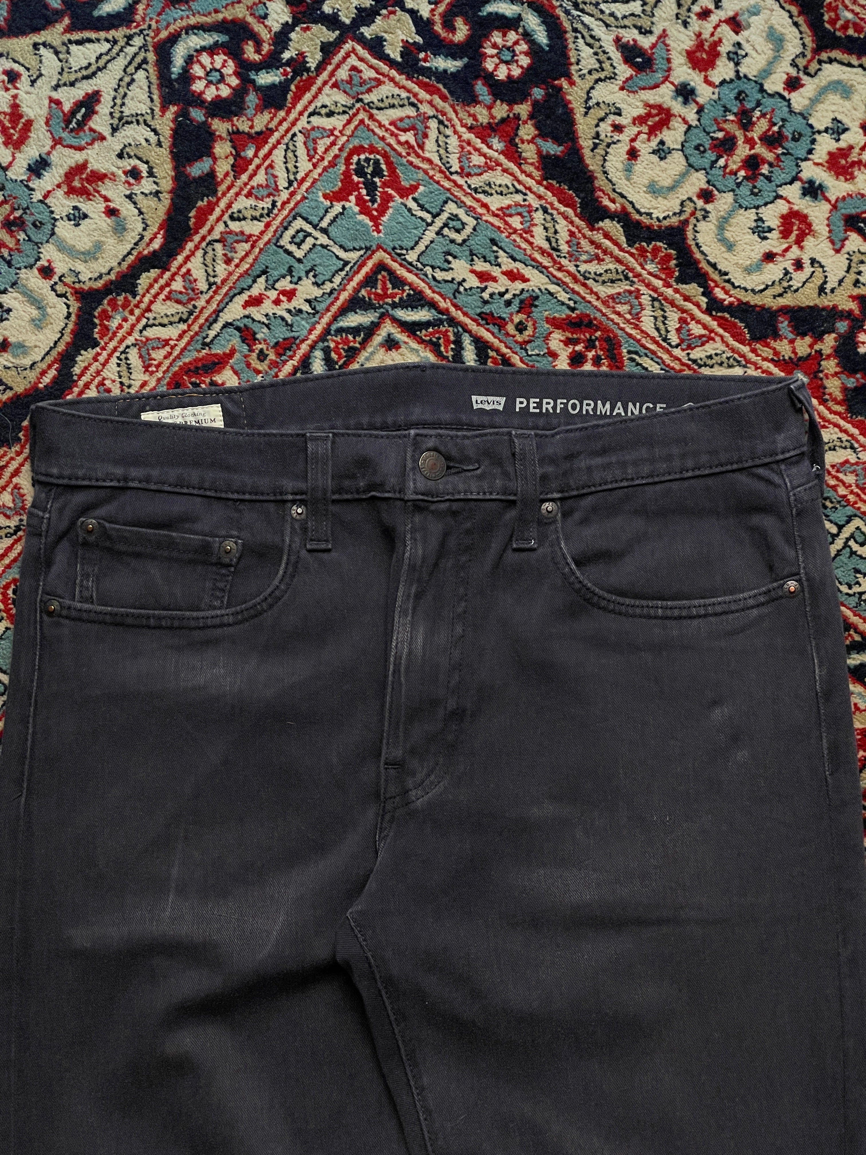 LEVIS 502 REGULAR TAPER PERFORMANCE STRETCH DENIM JEANS - 32