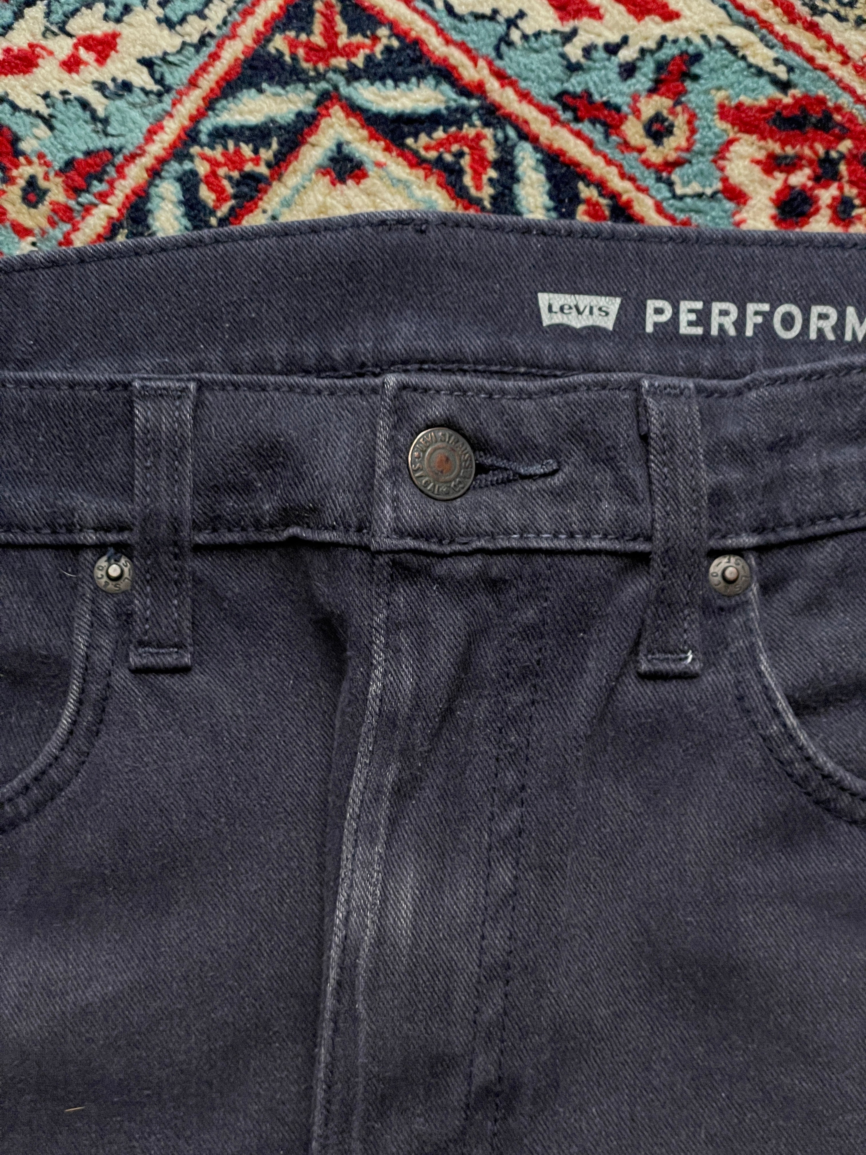 LEVIS 502 REGULAR TAPER PERFORMANCE STRETCH DENIM JEANS - 32