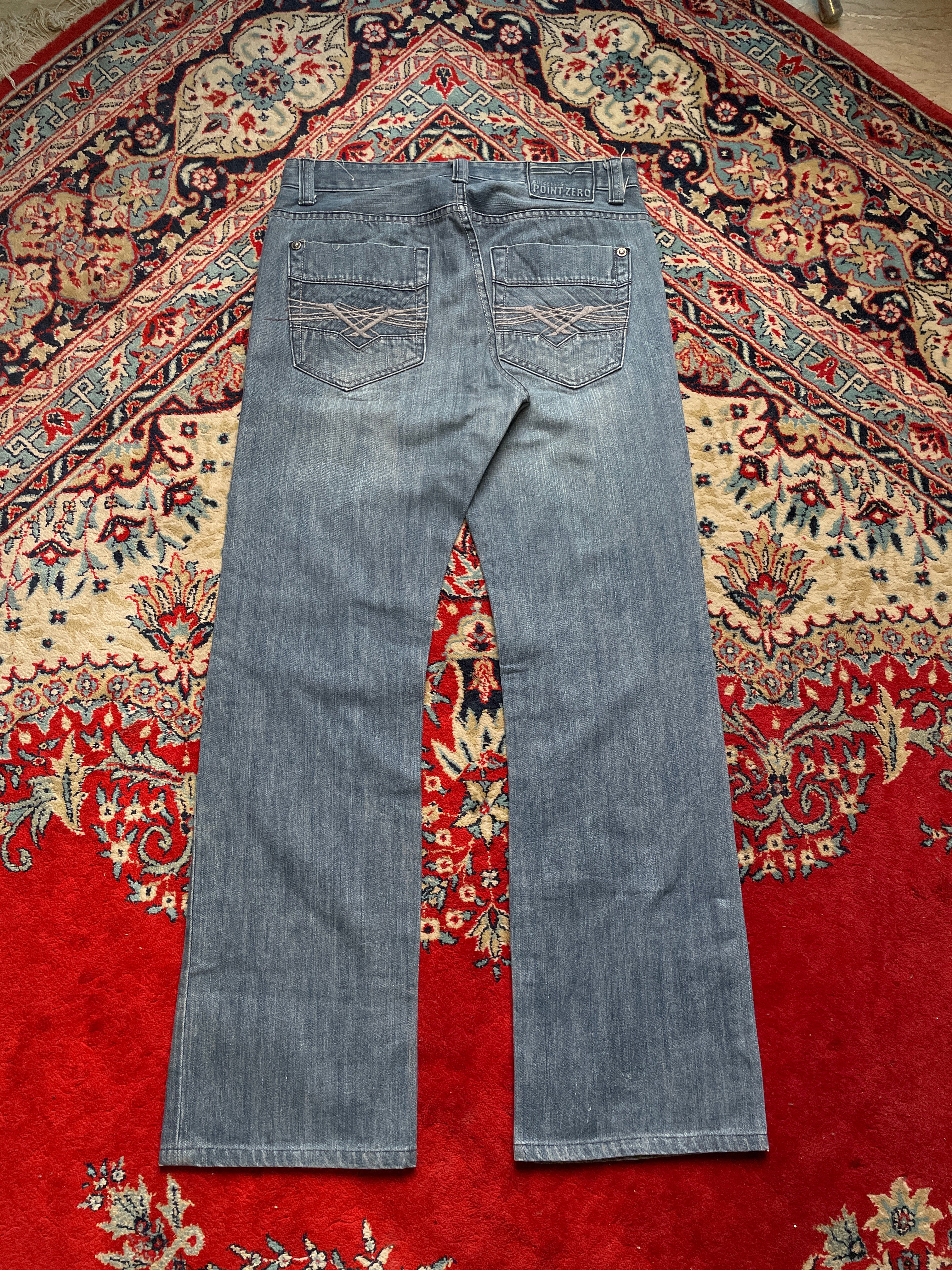POINT ZERO COLLECTION MEDIUM WASH BOOTCUT JEANS - 32