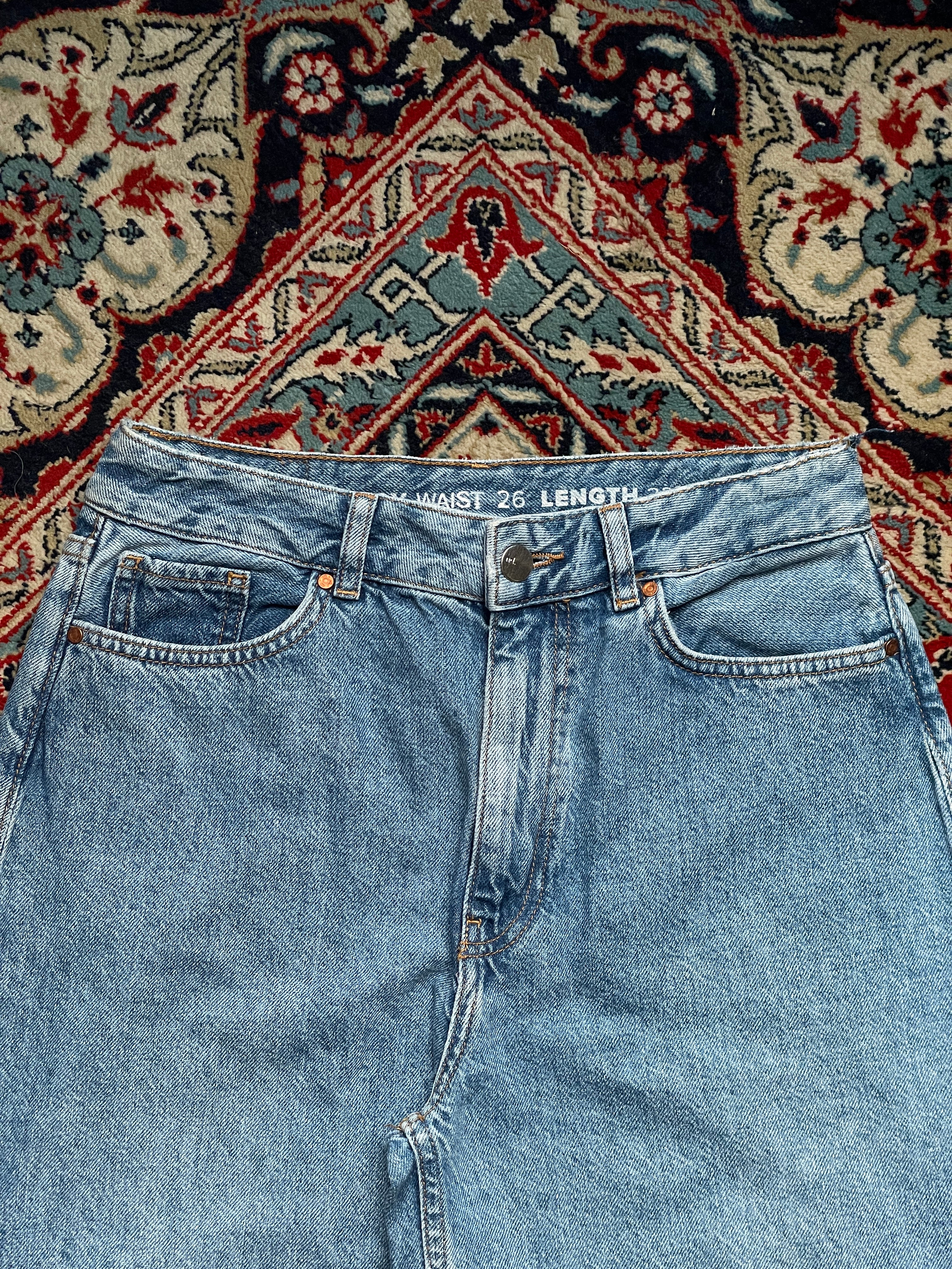 NEVER DENIM LIGHT WASH HIGH WAIST JEANS