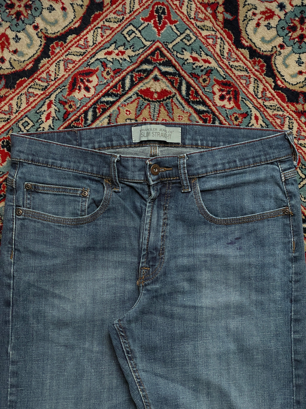 WRANGLER JEANS CO STRAIGHT-BOOTCUT MEDIUM WASH BLUE JEANS - 32