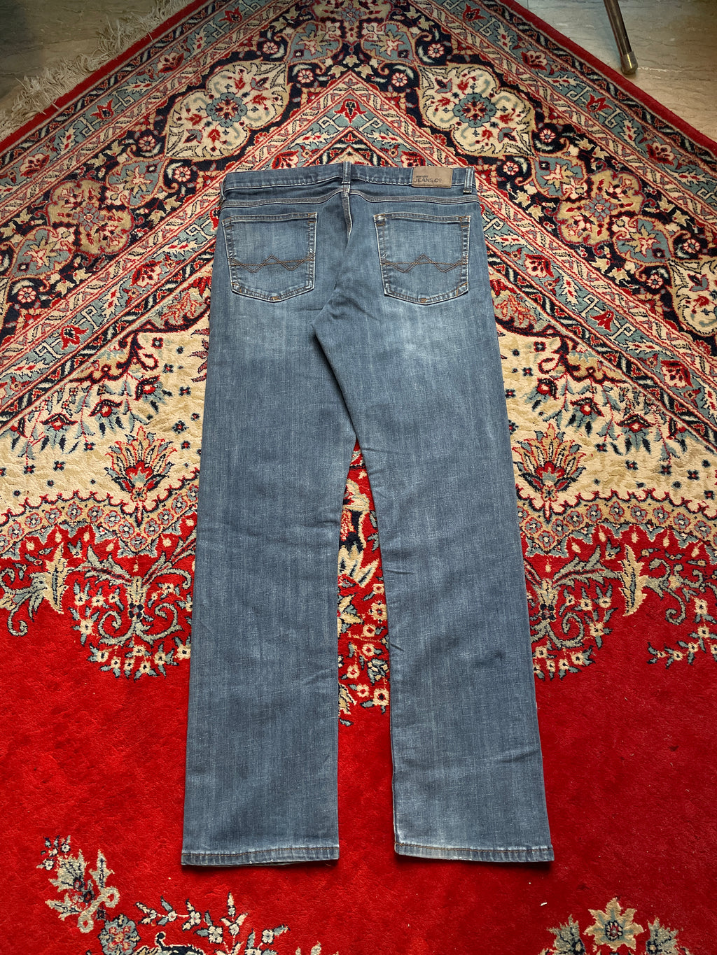WRANGLER JEANS CO STRAIGHT-BOOTCUT MEDIUM WASH BLUE JEANS - 32