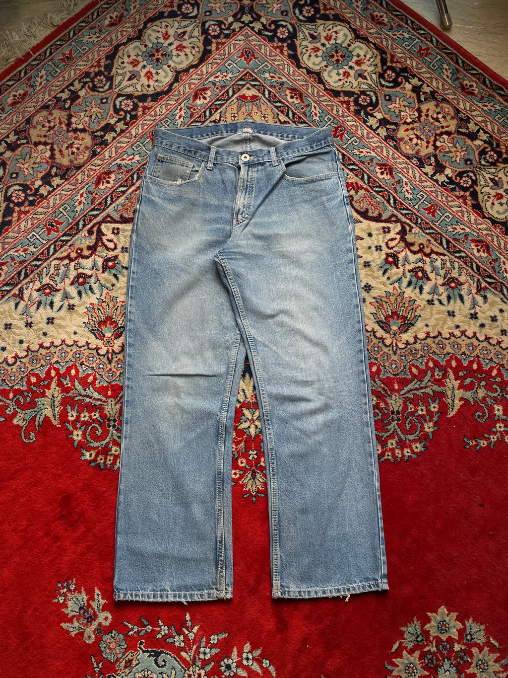 F&F LIGHT WASH RELAXED FIT CASUAL STREETWEAR DENIM JEANS - 32
