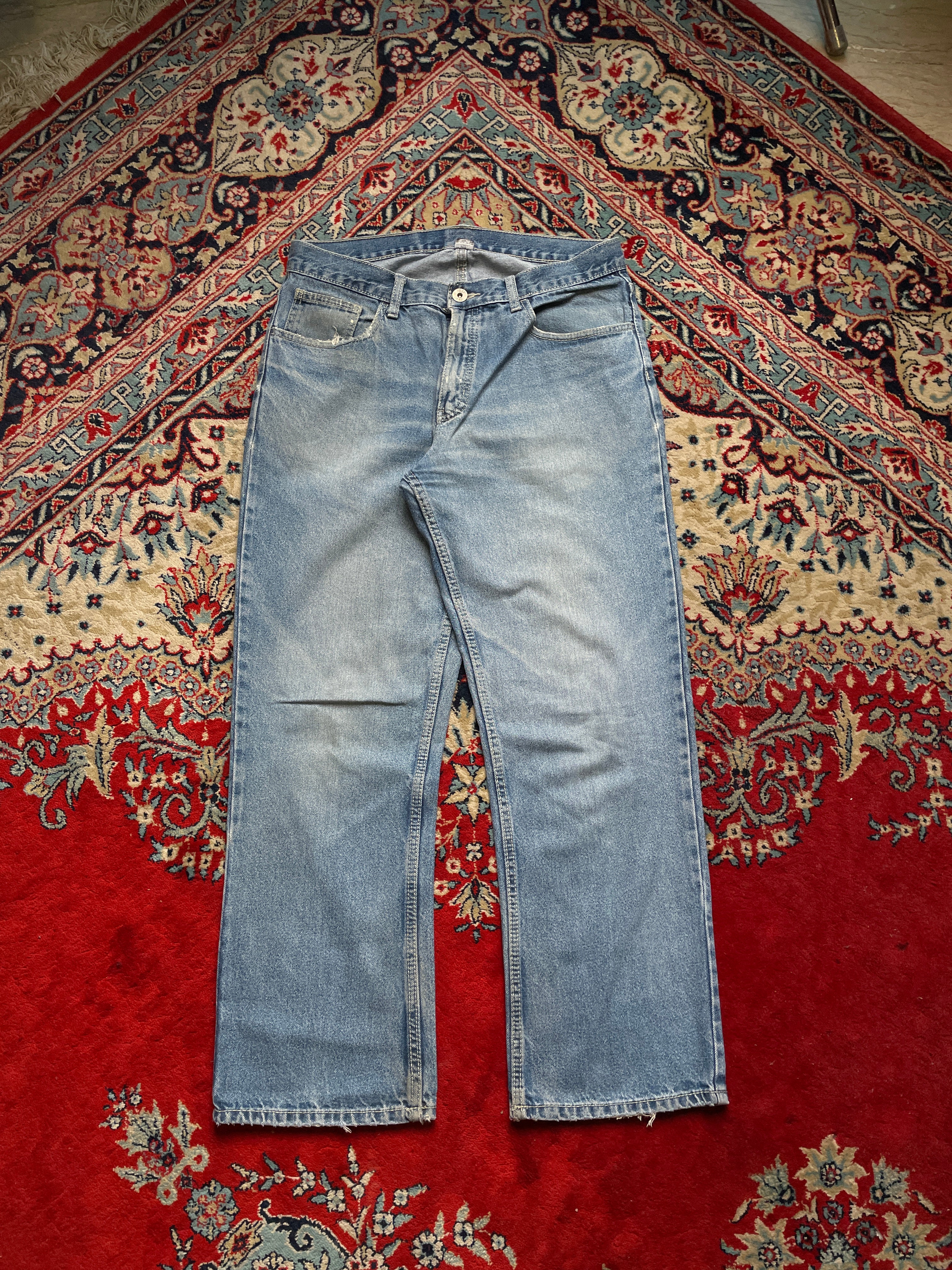 F&F LIGHT WASH RELAXED FIT CASUAL STREETWEAR DENIM JEANS - 32