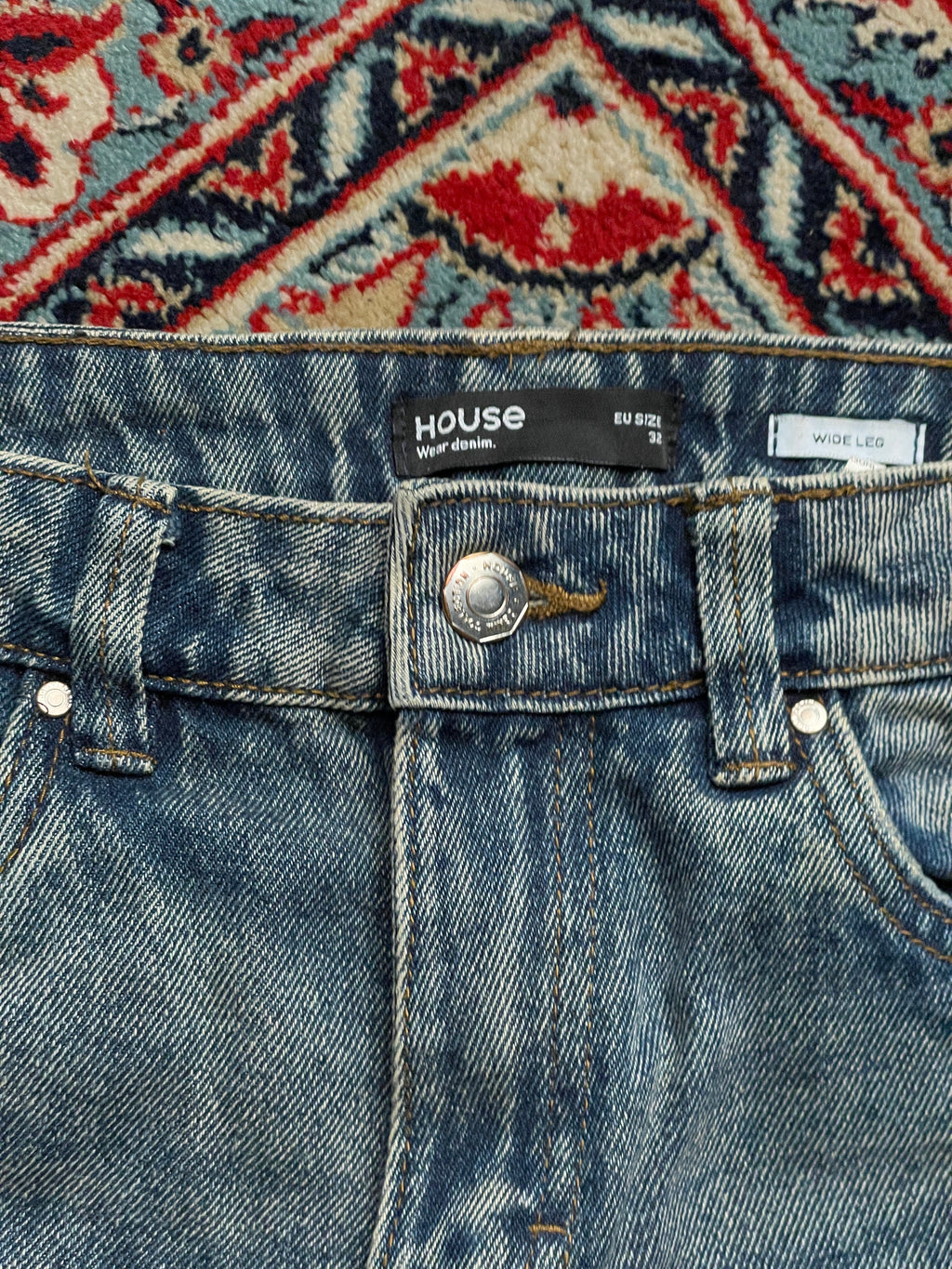 HOUSE LIGHT WASH STREETWEAR DENIM JEANS