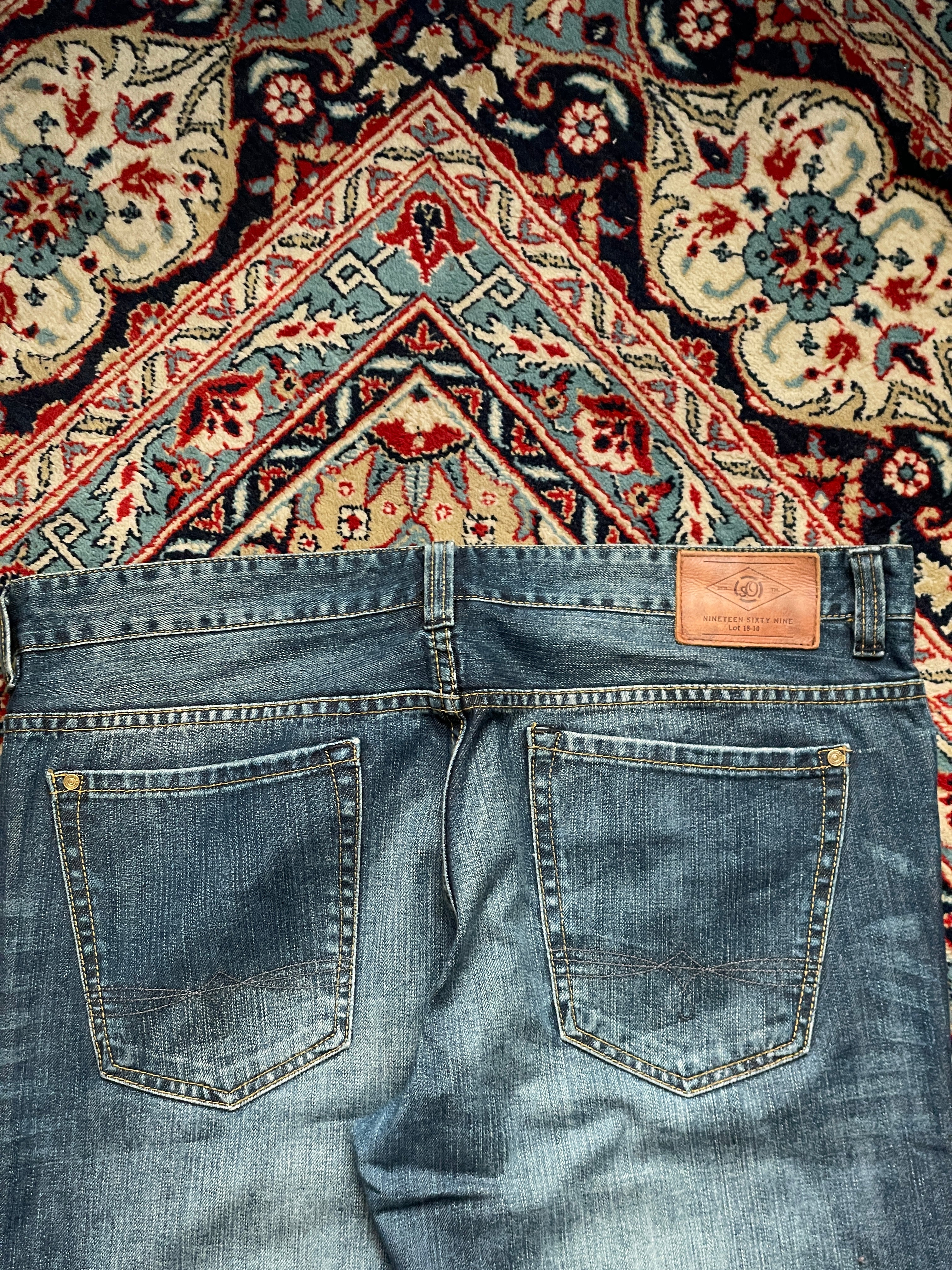 S.OLIVER 1969 MEDIUM WASH STRAIGHT FIT DENIM JEANS - 38