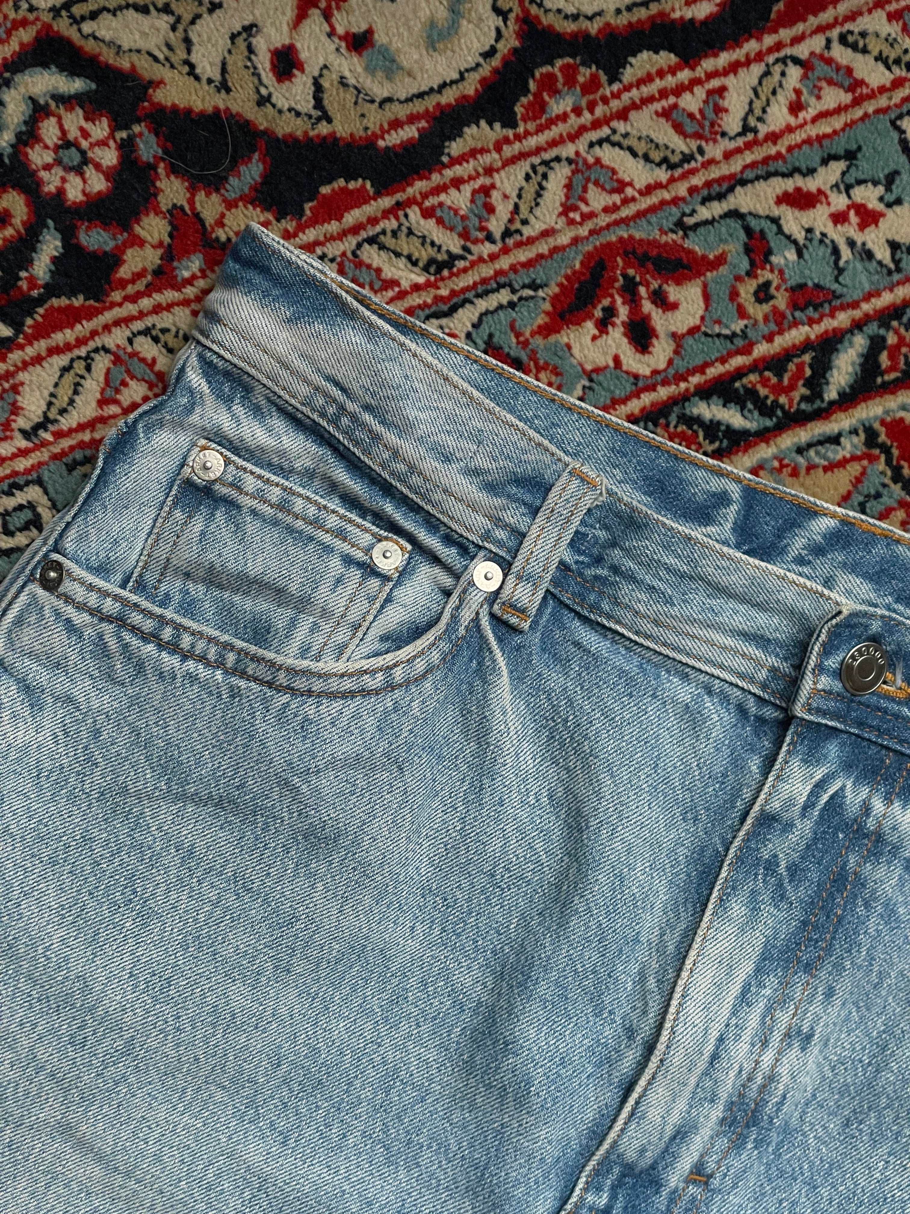 ARKET LIGHT WASH SUPER BAGGY DENIM JEANS - 32