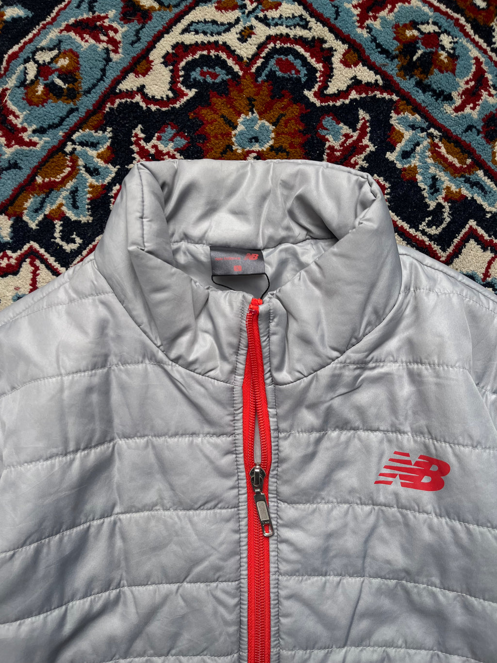 NEW BALANCE LIGHTWEIGHT DUCK DOWN PUFFER - L