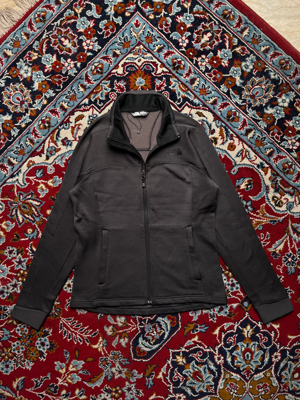 The North Face Women Dark Grey Fleece Jacket - M