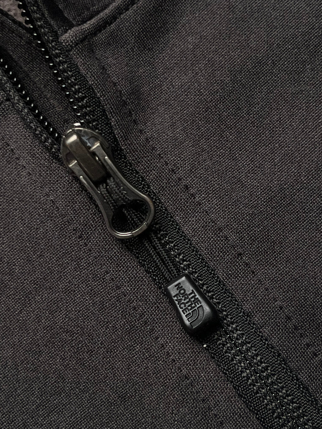 The North Face Women Dark Grey Fleece Jacket - M