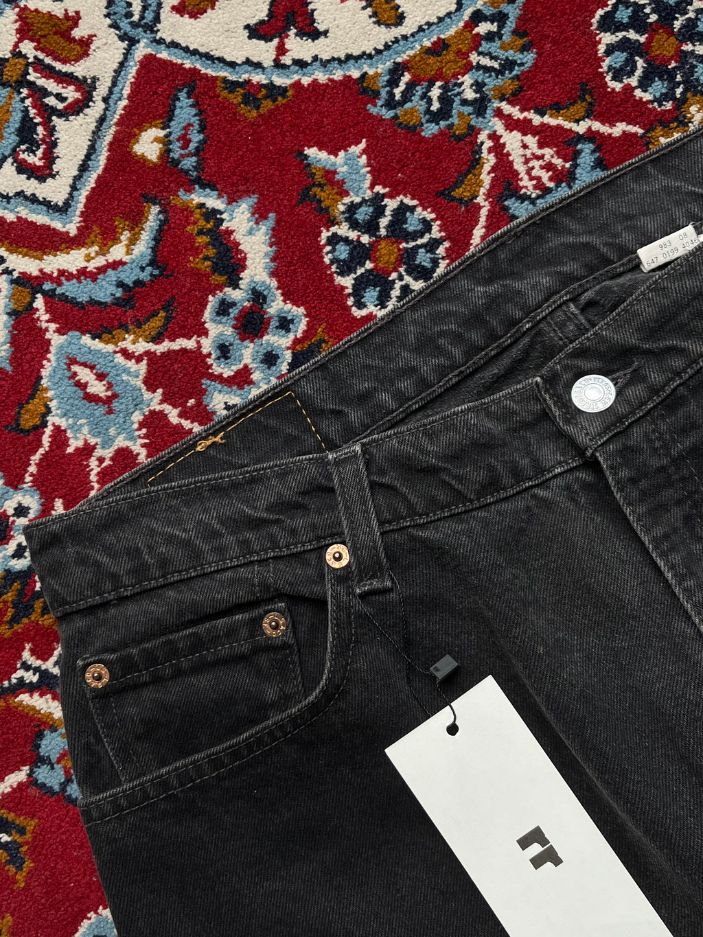Vintage Levi's 550 Relaxed Fit Black Washed Heavyweight JEANS - 36