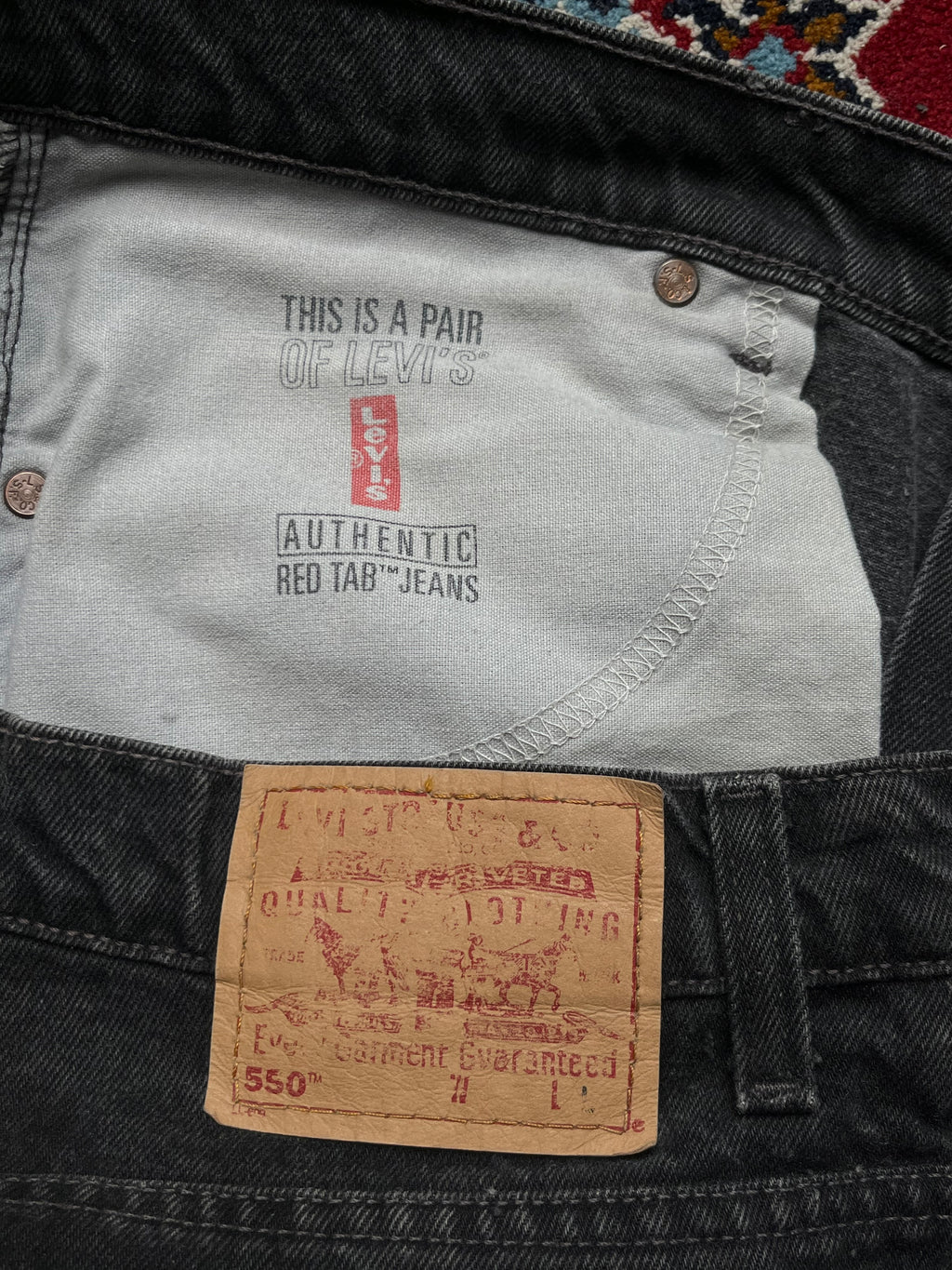 Vintage Levi's 550 Relaxed Fit Black Washed Heavyweight JEANS - 36