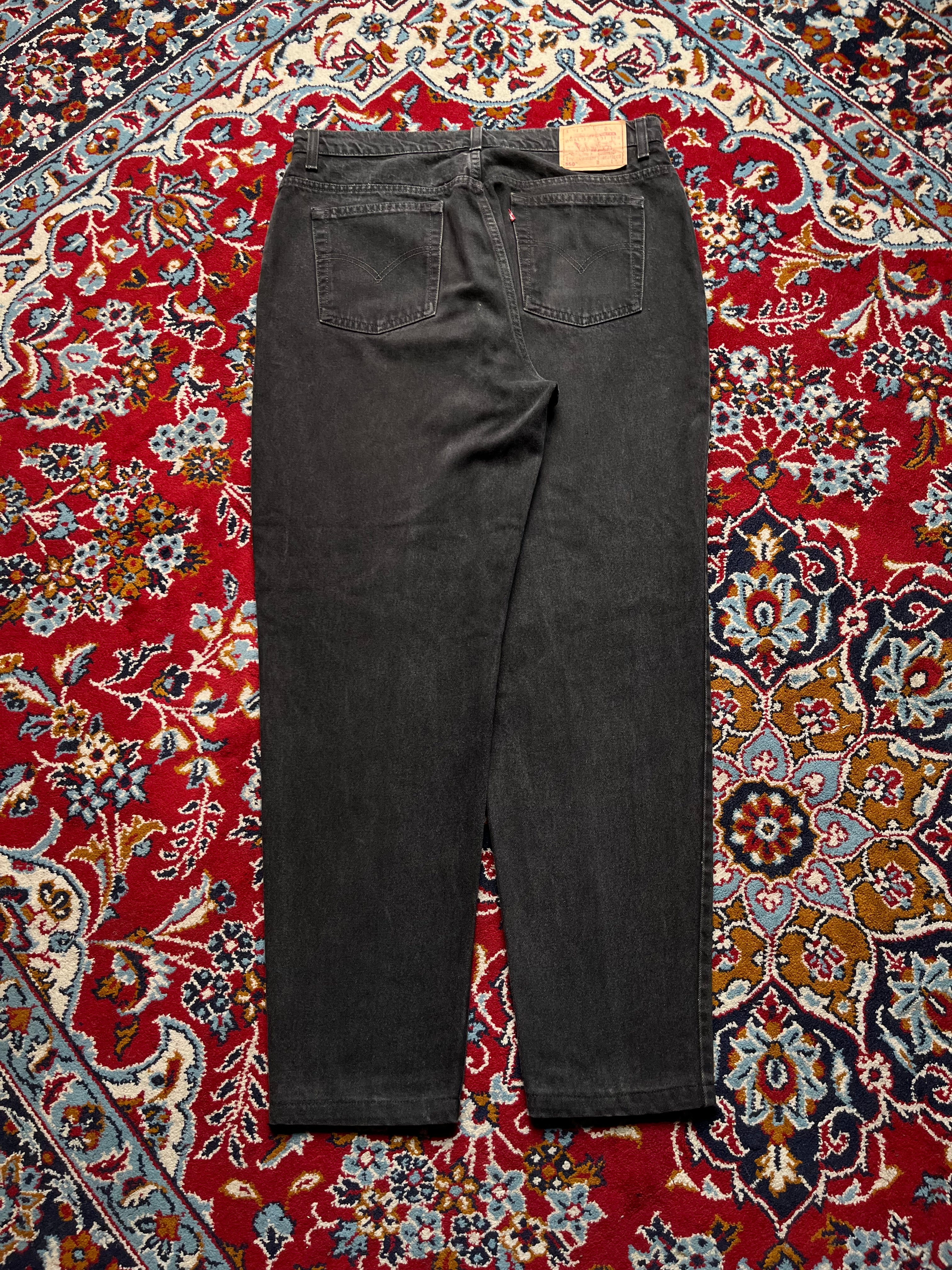 Vintage Levi's 550 Relaxed Fit Black Washed Heavyweight JEANS - 36