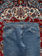 Wrangler Authentic Regular Fit Medium Washed Straight Fit JEANS - 34