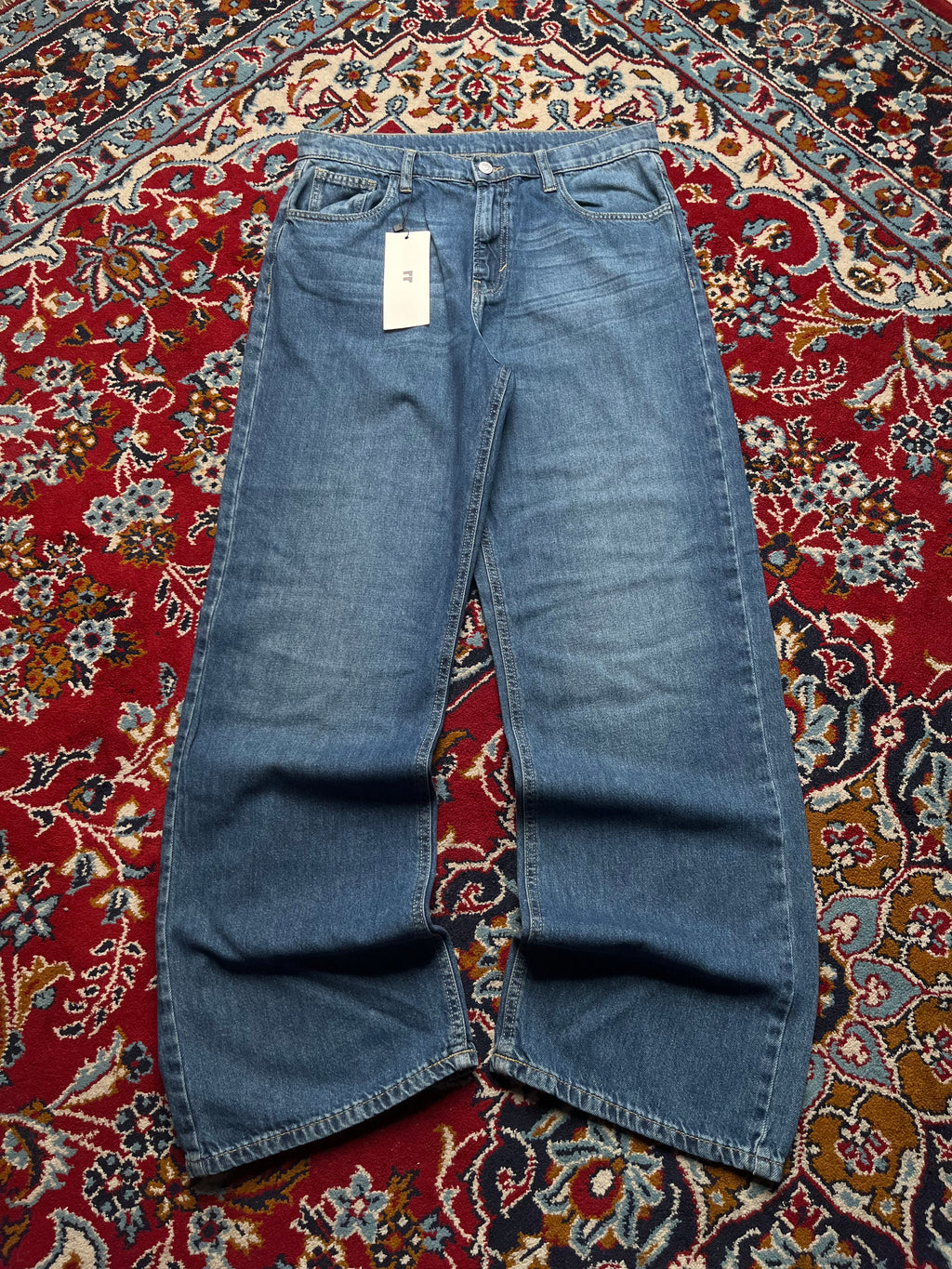 Lucky Brand High Rise Wide Fit Medium Washed JEANS - 32