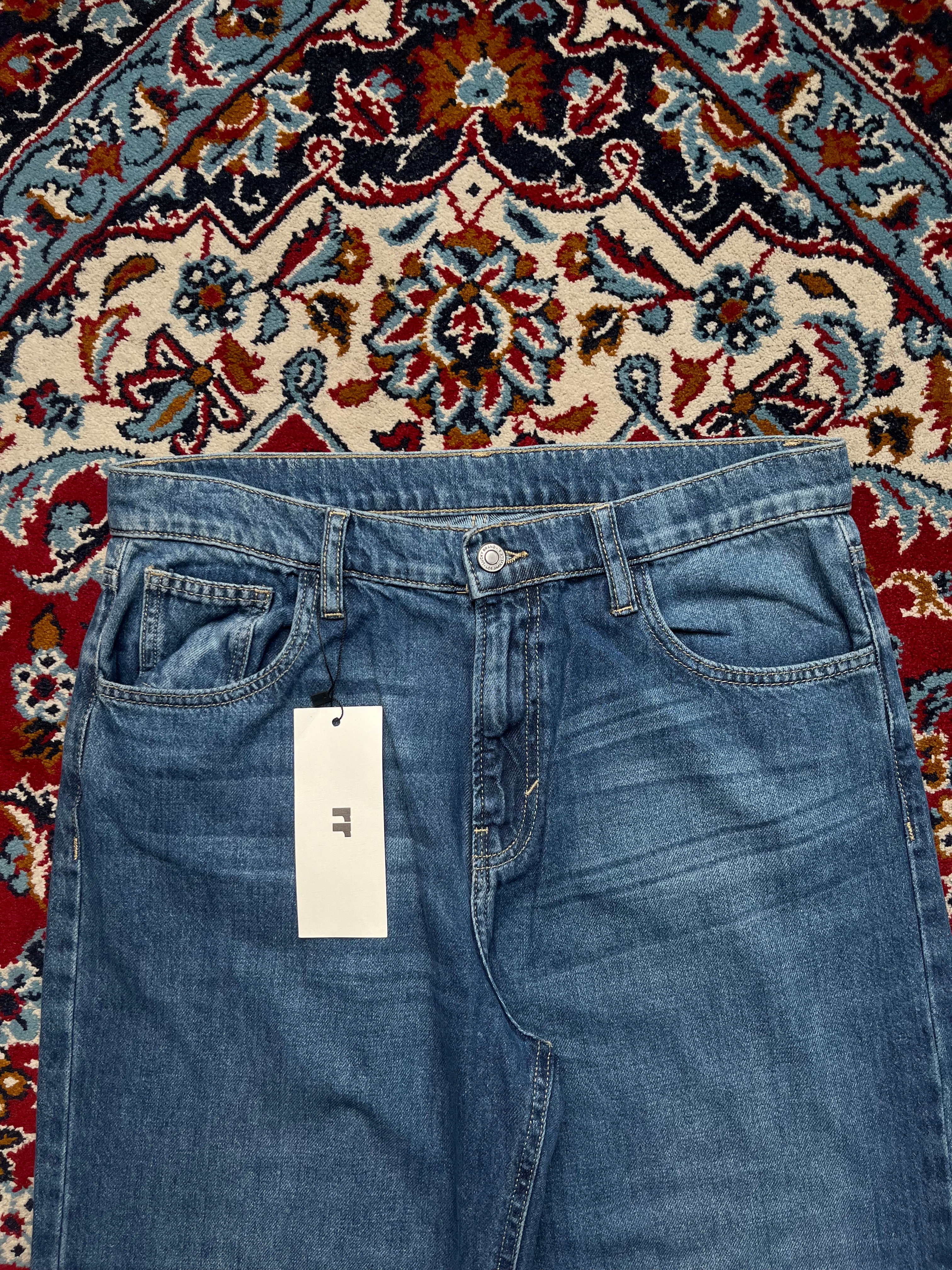 Lucky Brand High Rise Wide Fit Medium Washed JEANS - 32