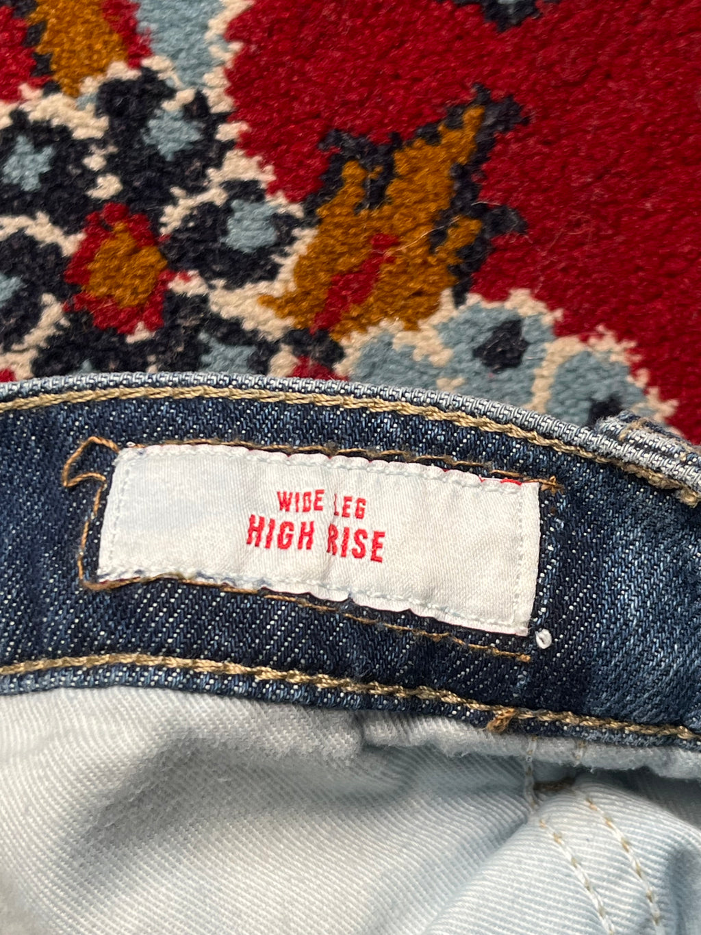 Lucky Brand High Rise Wide Fit Medium Washed JEANS - 32