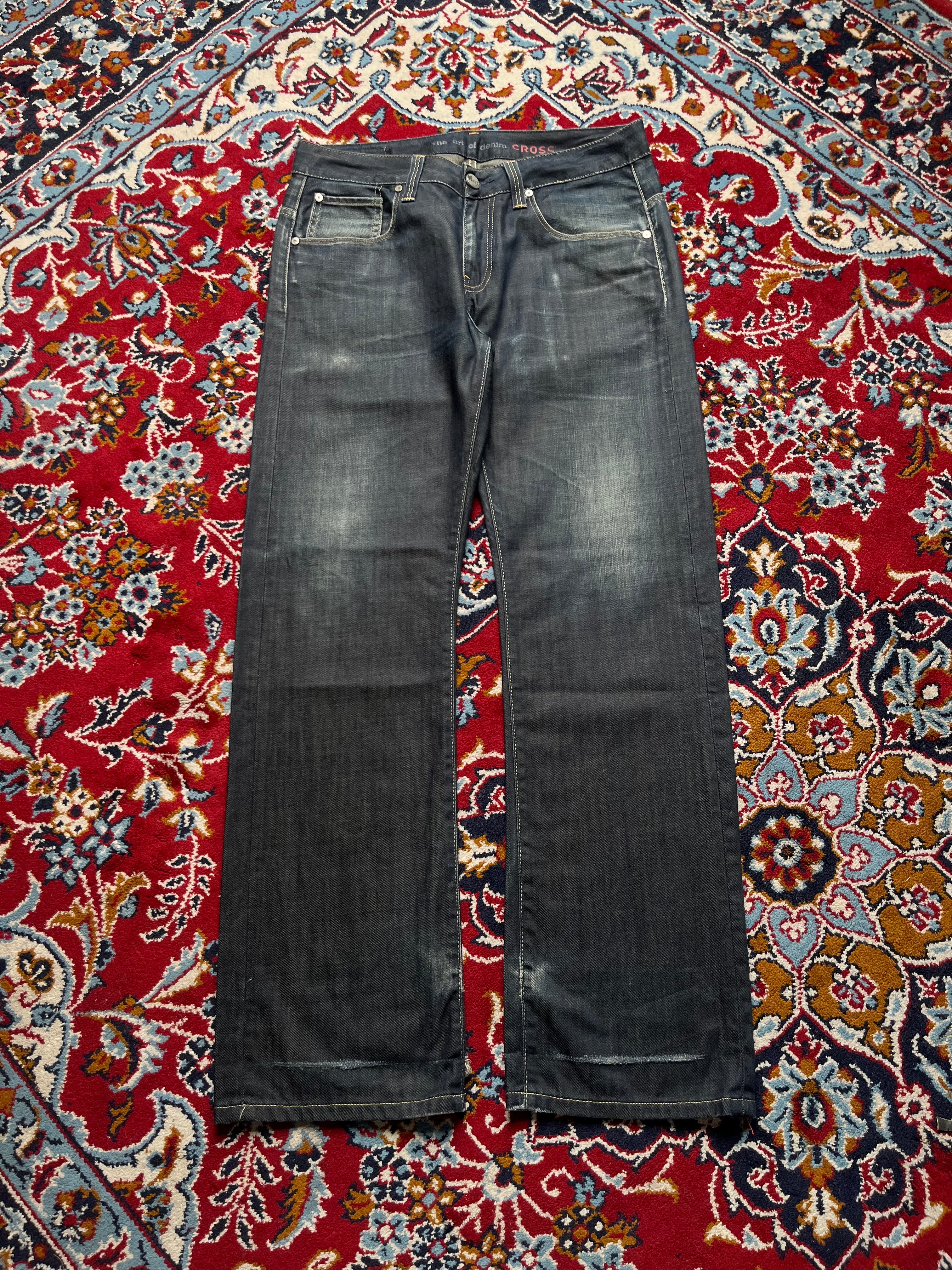 Cross Jeanswear Co. Dark Washed Straight Fit JEANS - 32