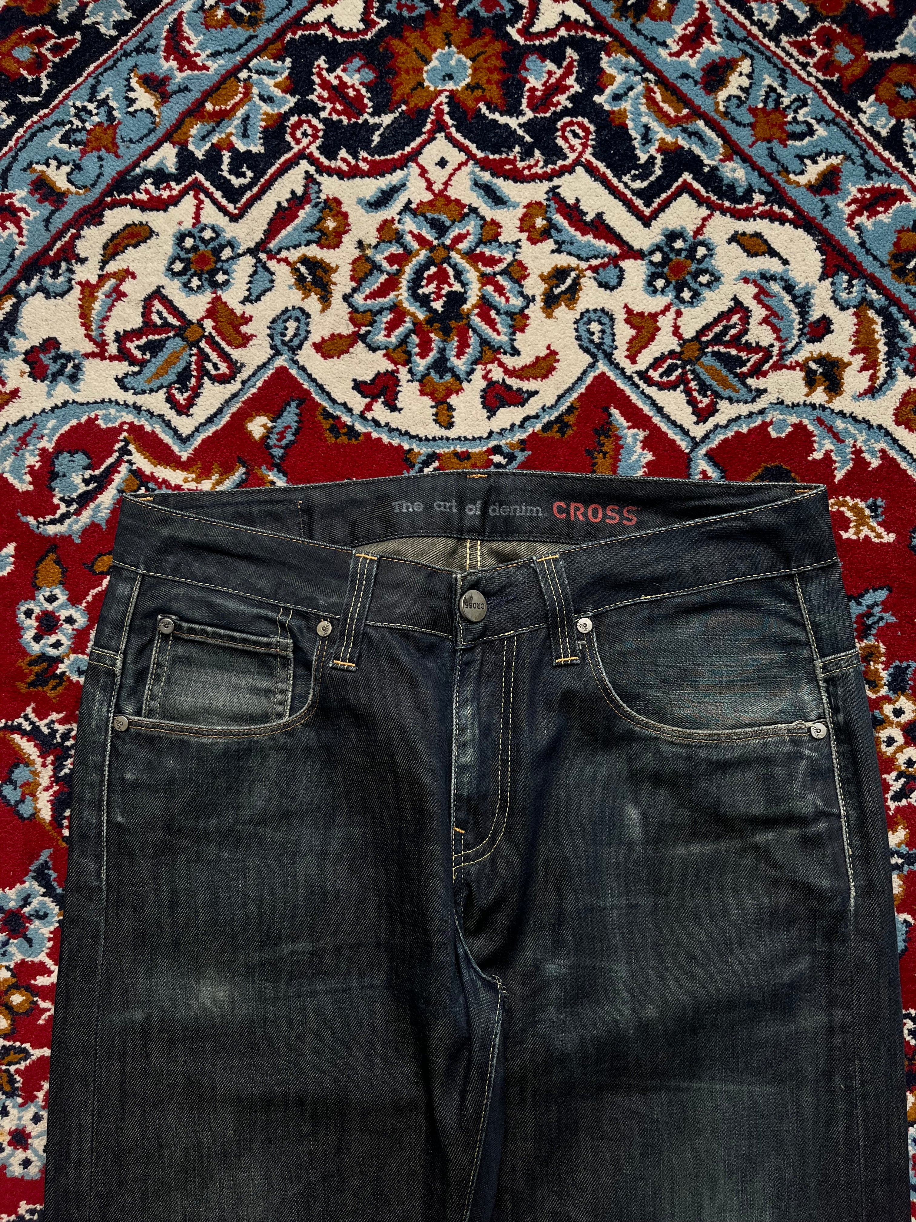 Cross Jeanswear Co. Dark Washed Straight Fit JEANS - 32