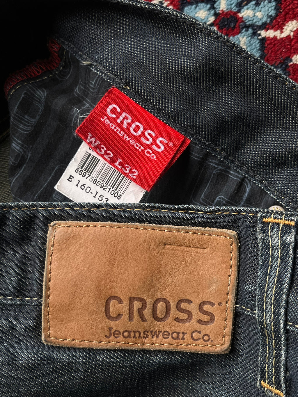 Cross Jeanswear Co. Dark Washed Straight Fit JEANS - 32